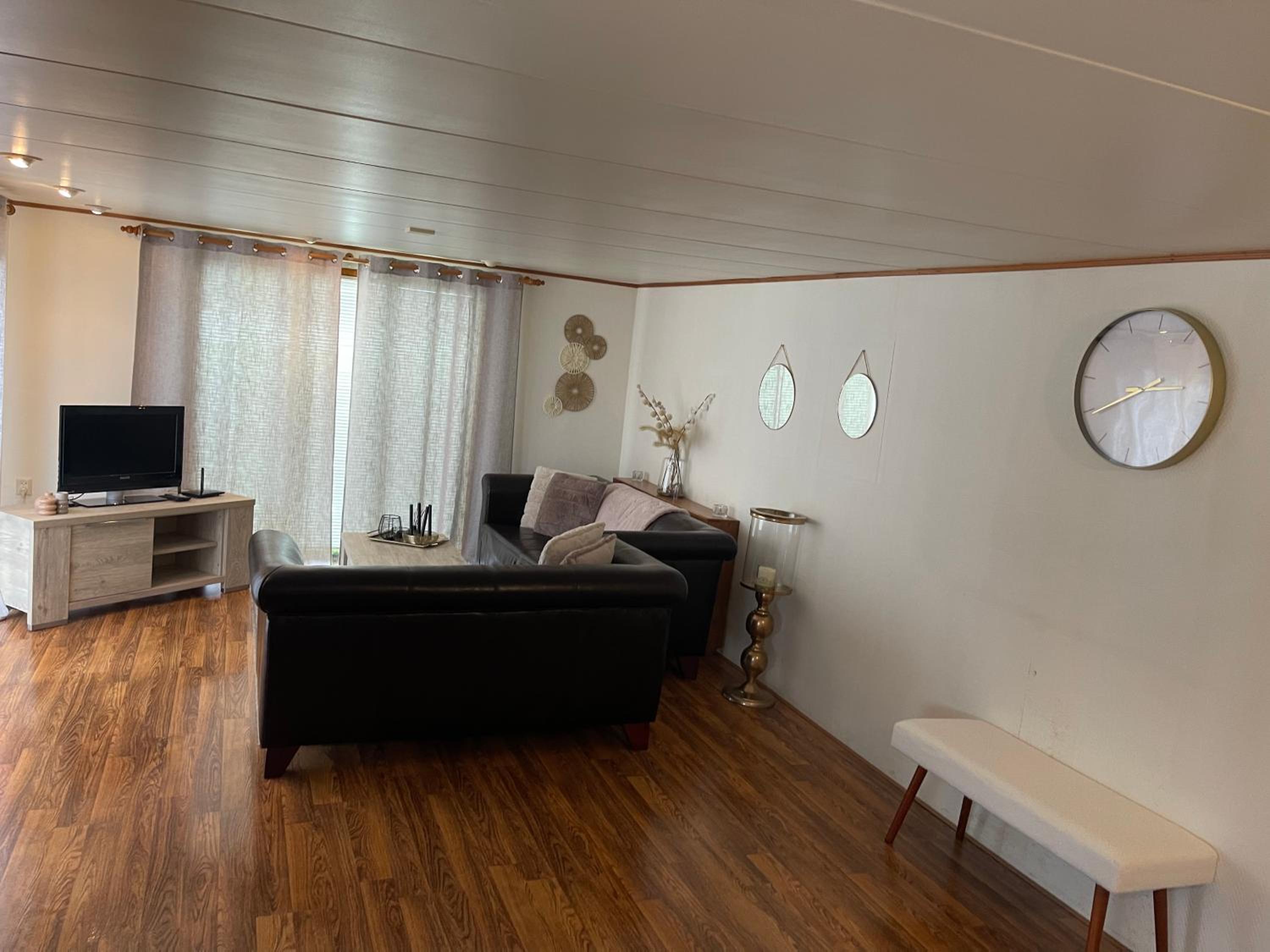 Chalet Makkum V10 view 4