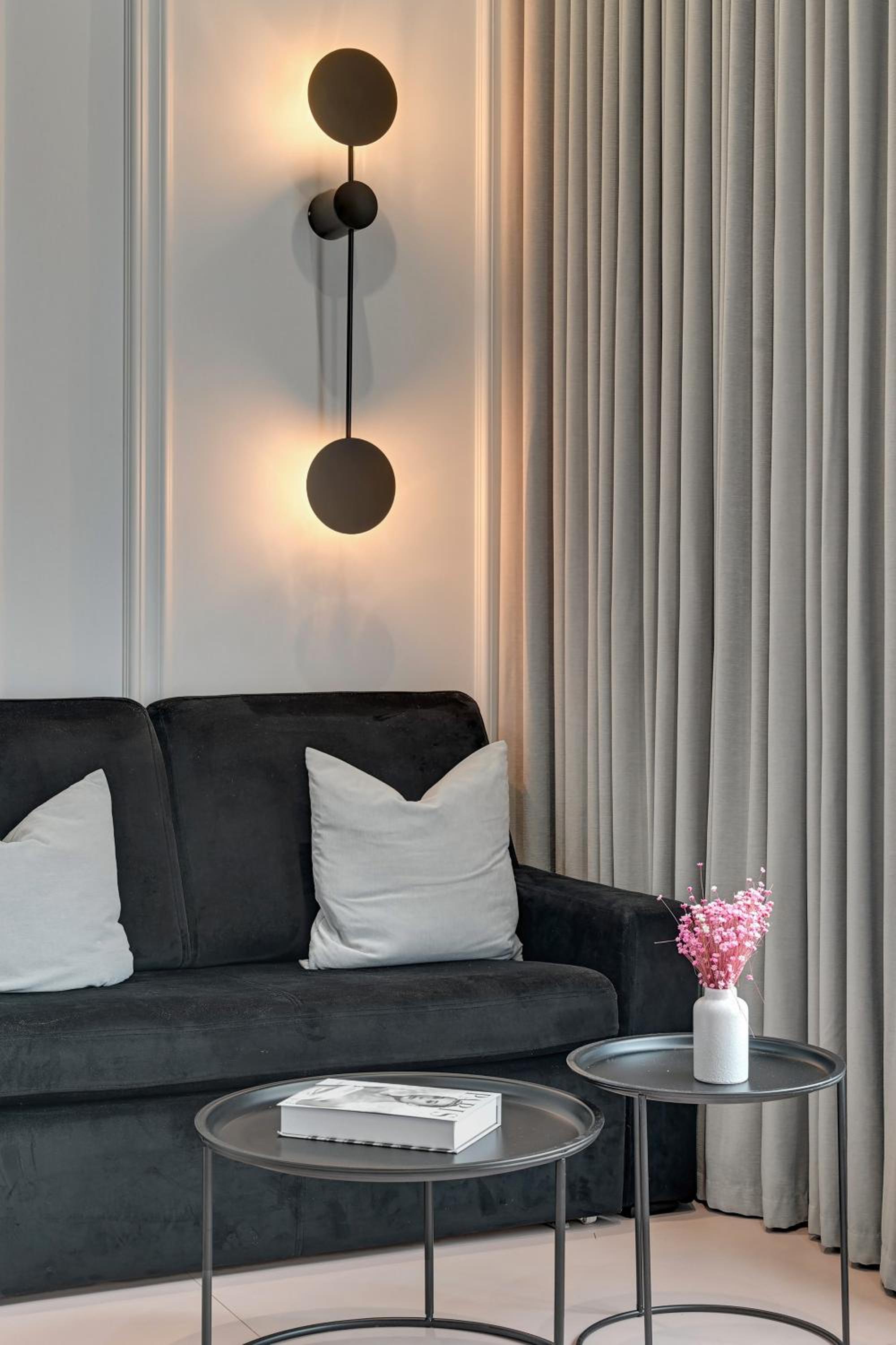 Black Star Loft Apartment Waterlane Vintage & Gym by Downtown Apartments