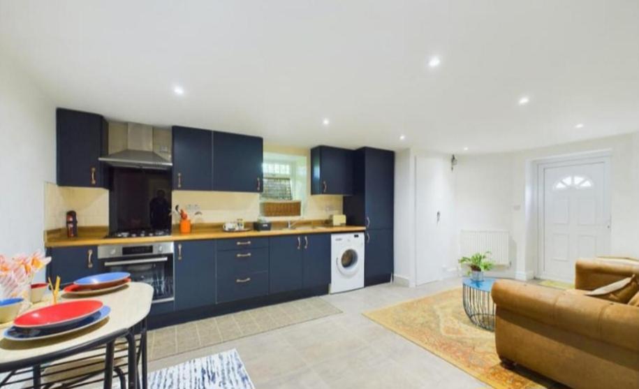 Kipping Manse Apartment view 2