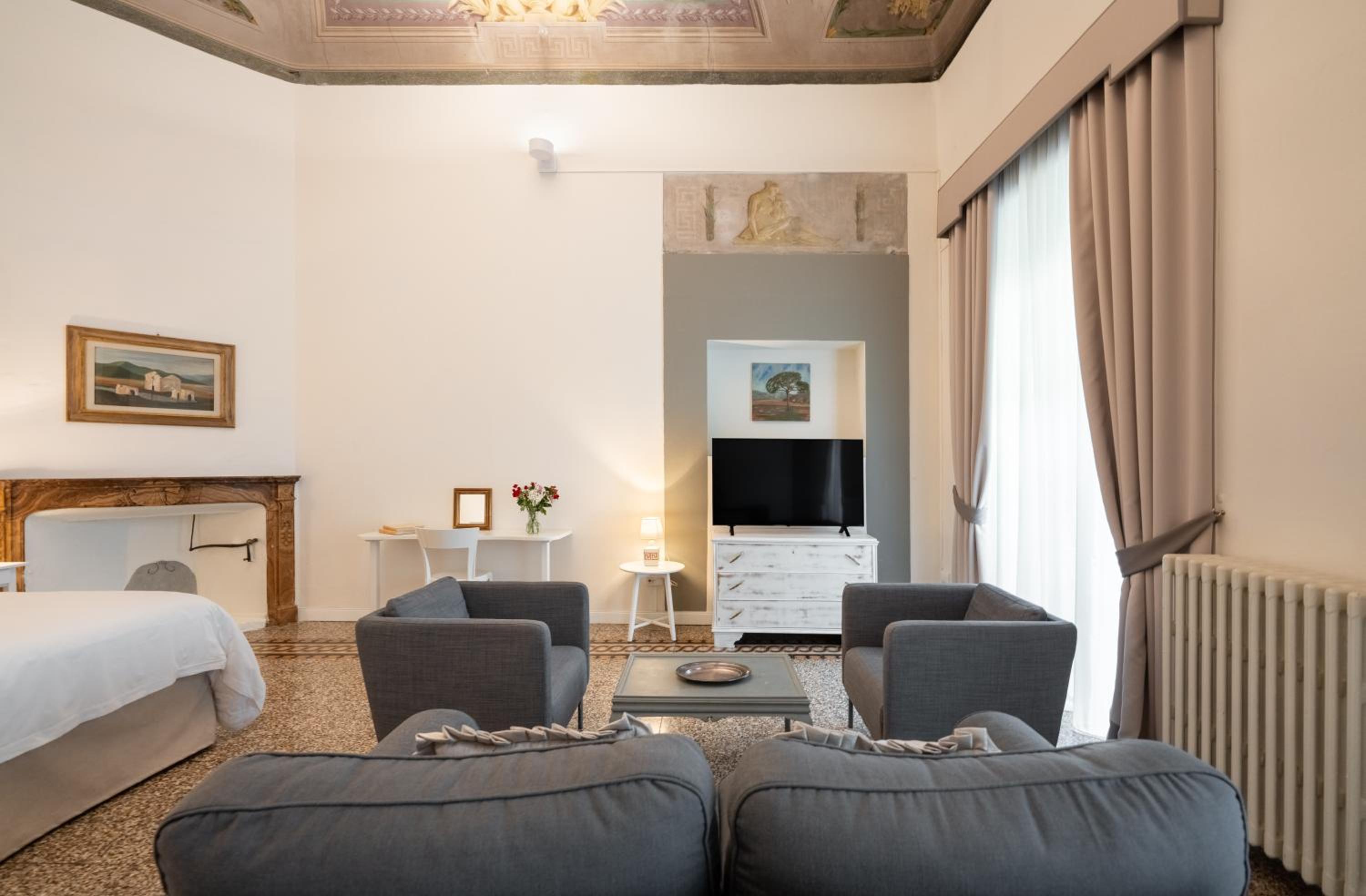 Palazzo D'Ambra Residenza d'Epoca