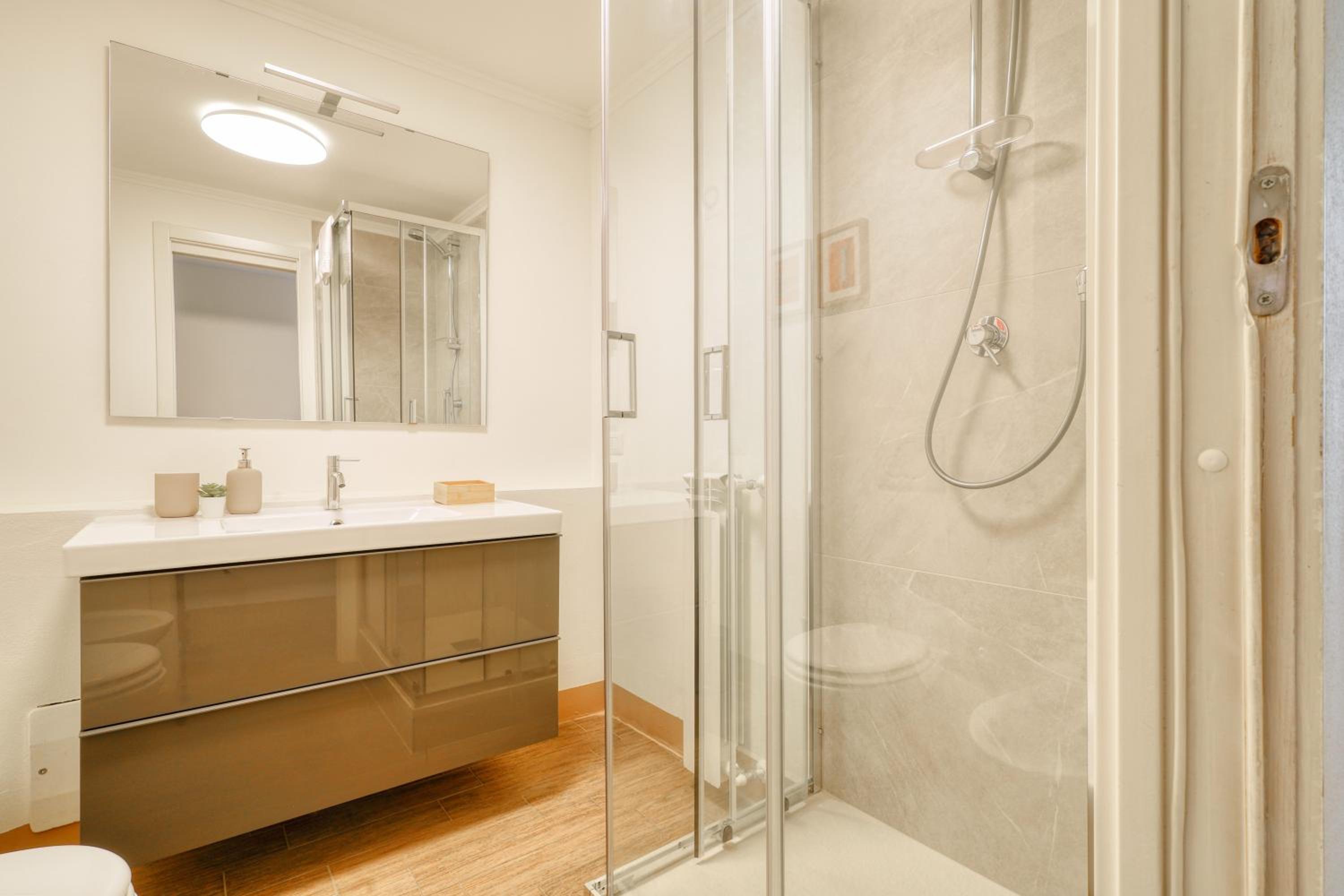 Fara 33 Cozy flat in Centrale district
