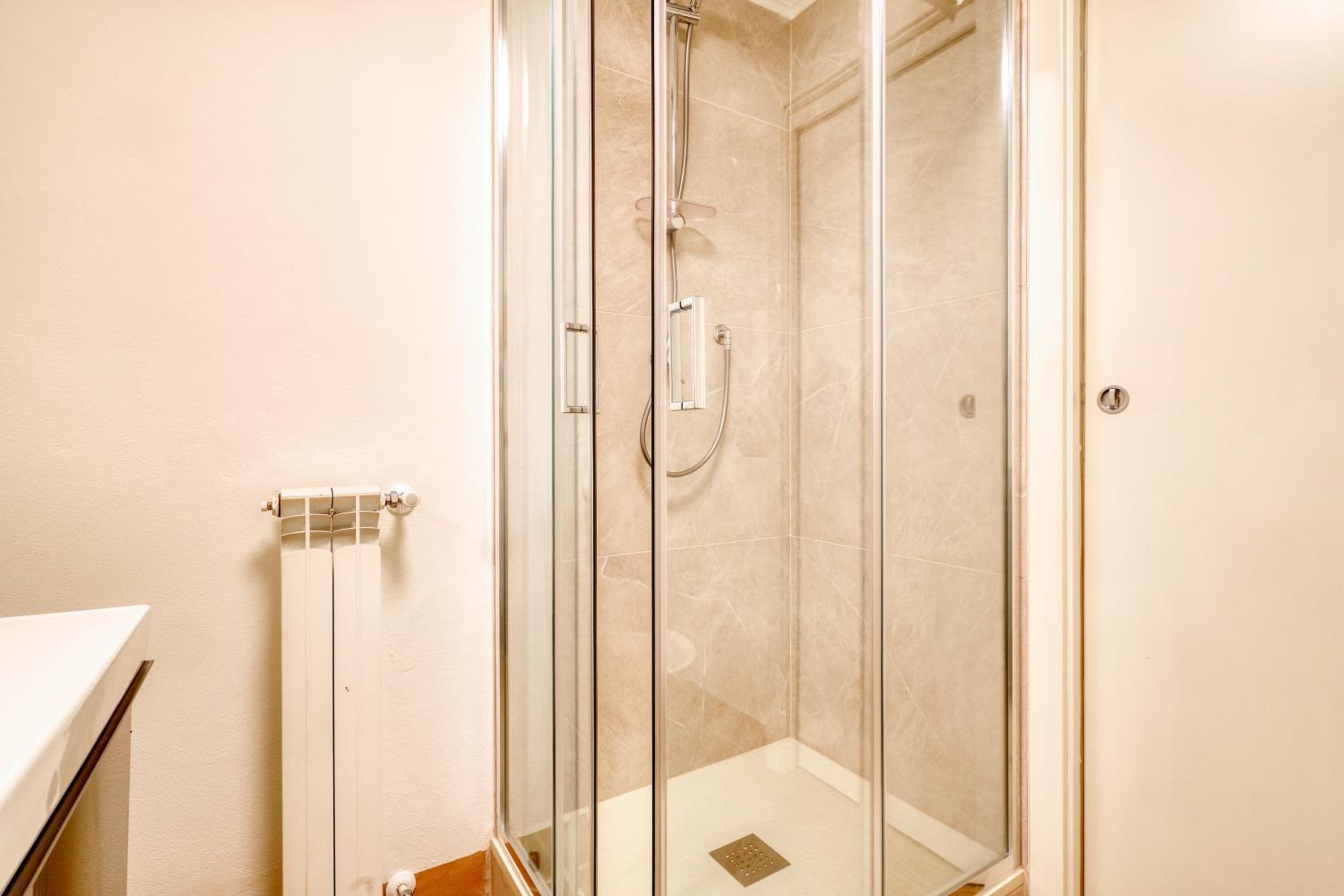 Fara 33 Cozy flat in Centrale district