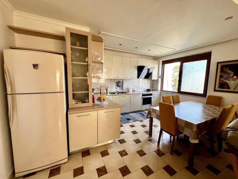 Top Location Apartment in Durres
