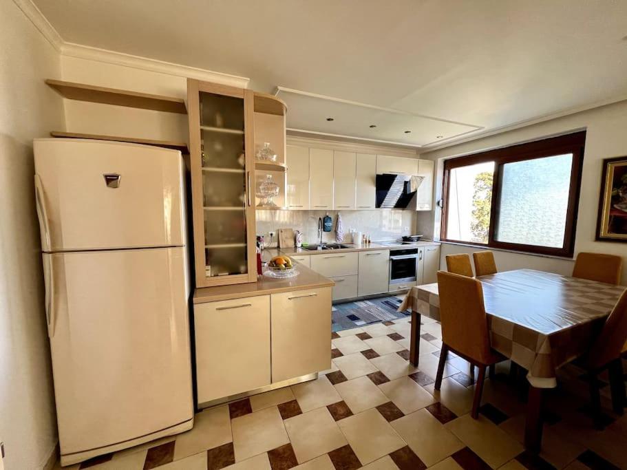 Top Location Apartment in Durres