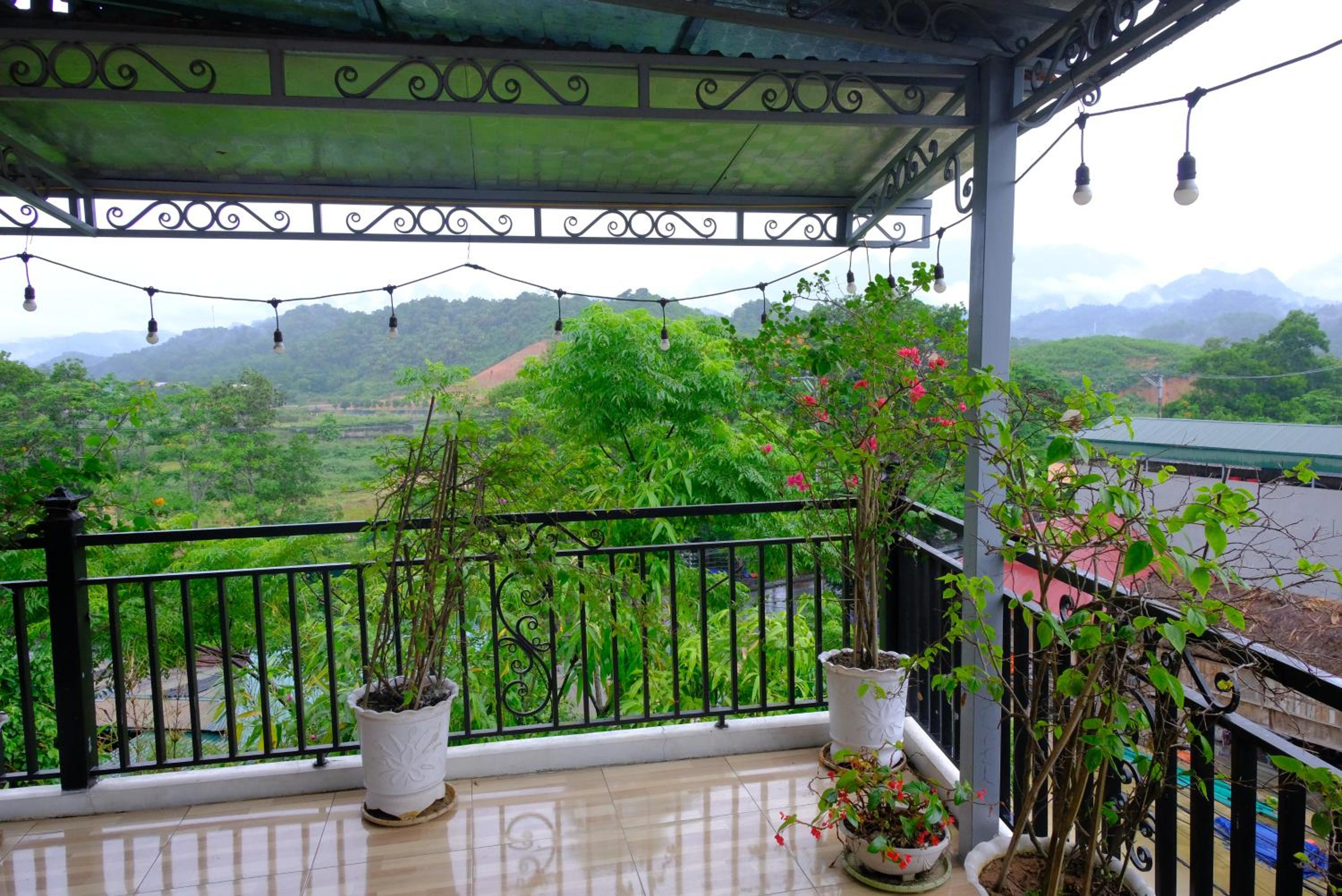 Ha Giang Hoppers Hostel and Tour