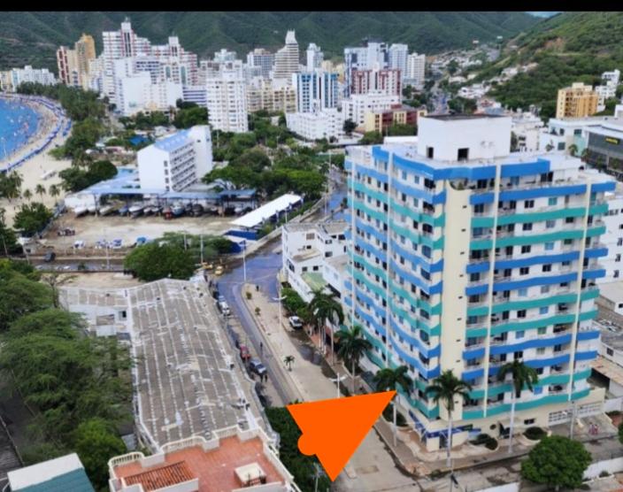 El Rodadero, Apartamento Familiar a 3 minutos de la playa, piscina , parqueadero