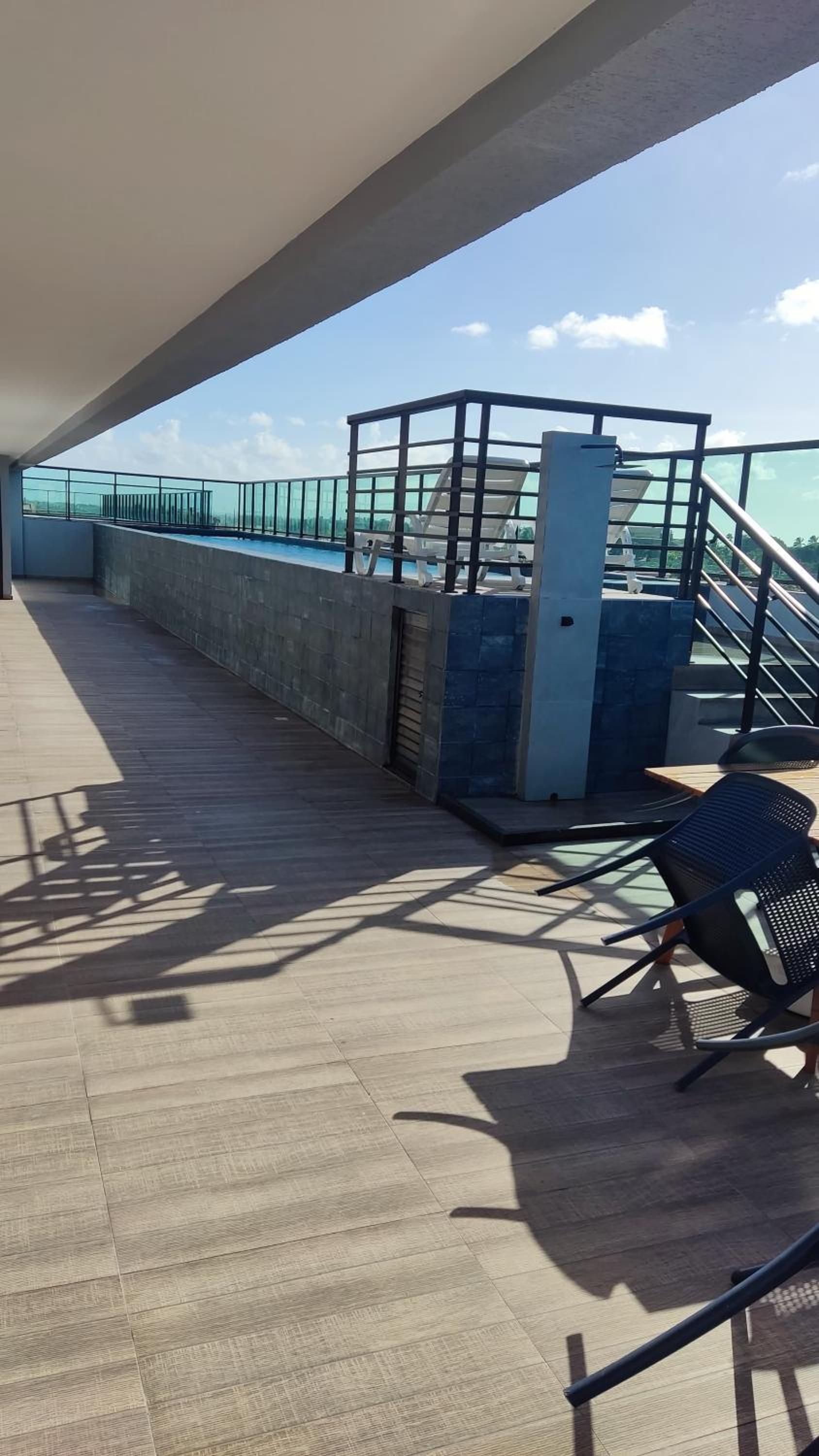 Flat completo com rooftop | perto da praia e centro