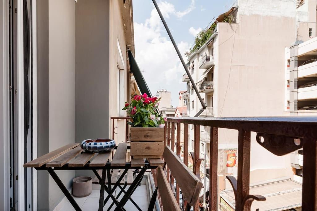 Refined Apartment by the Archaeological Museum
