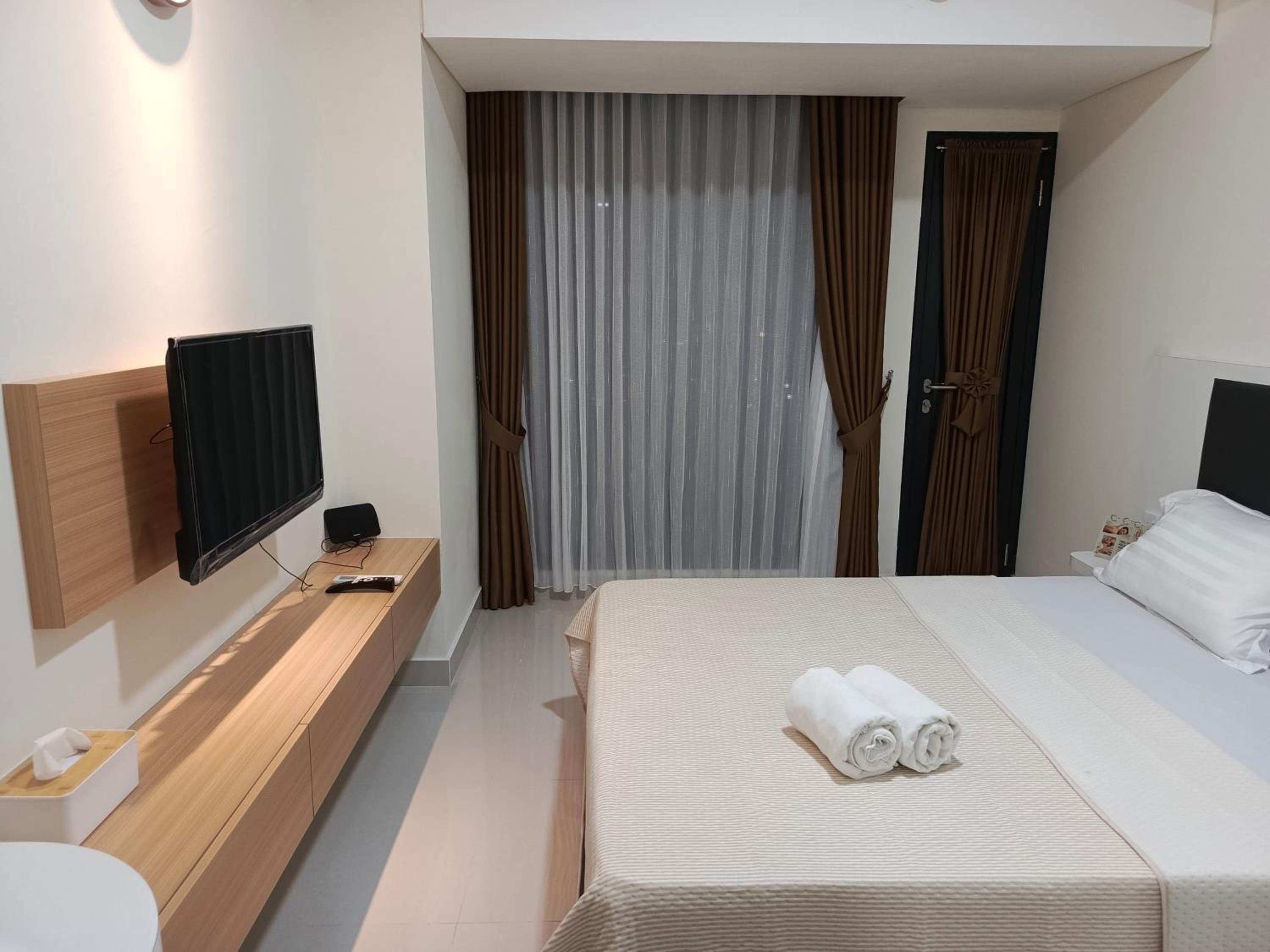 Pollux High Rise Apartments at Batam Center with Netflix by MESA