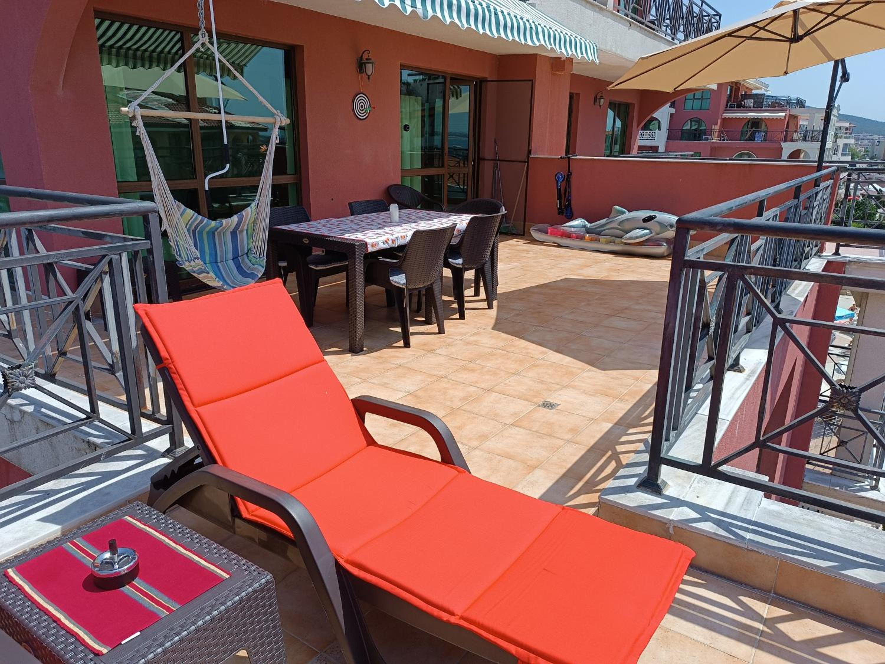 Rooftop Sea View Apartment Sveti Vlas