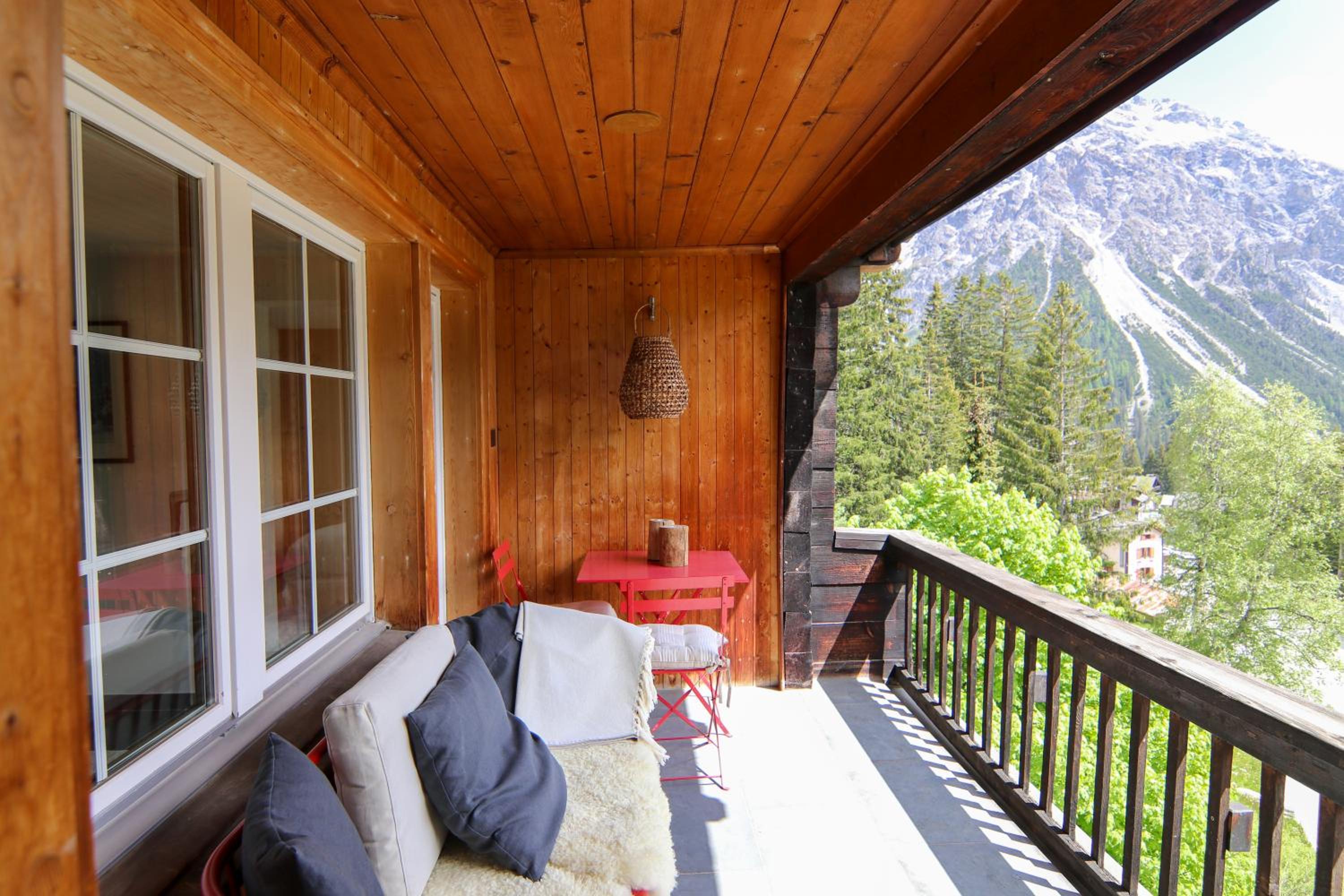 Chalet Badrutt by Arosa Holiday