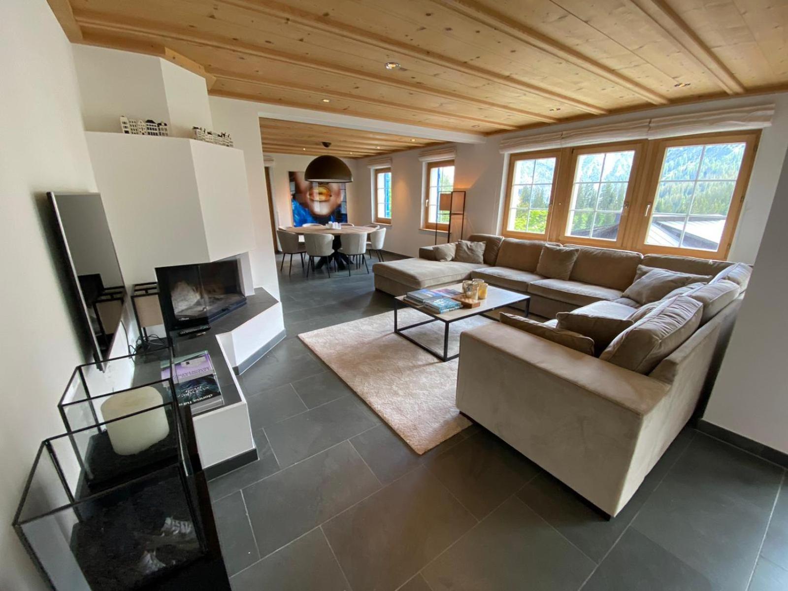 Chalet Badrutt by Arosa Holiday