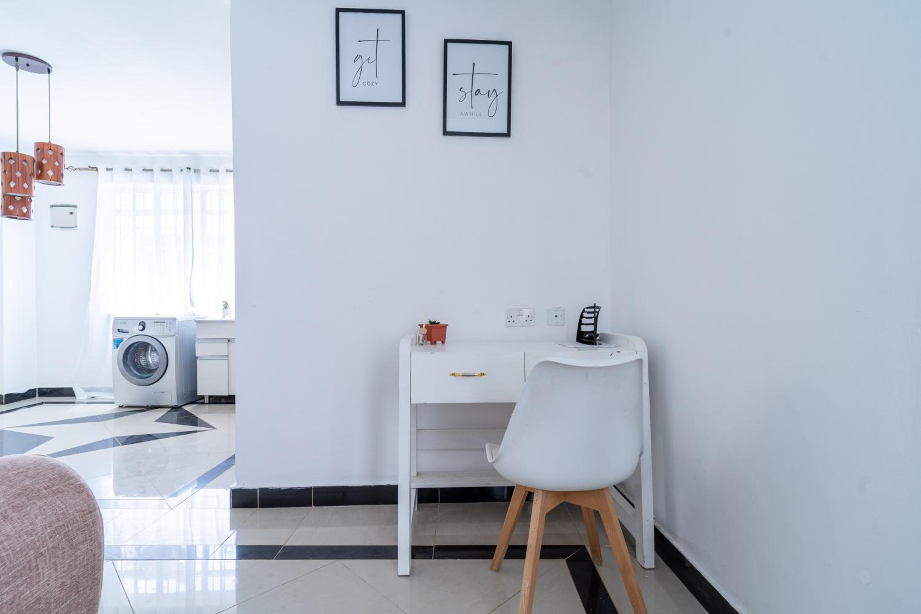 Lovely One Bedroom Apartment,Swimming pool, gym, workspace