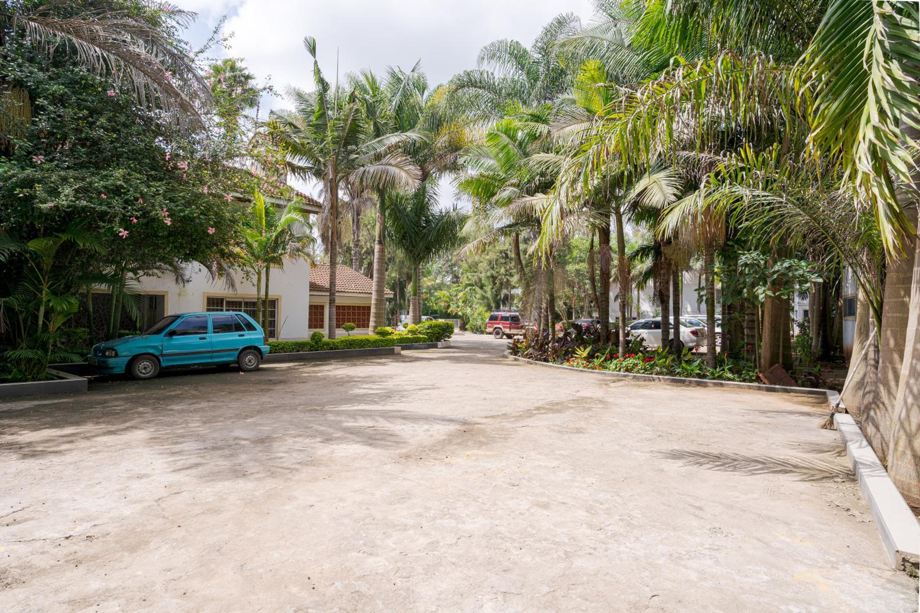 Lovely One Bedroom Apartment,Swimming pool, gym, workspace