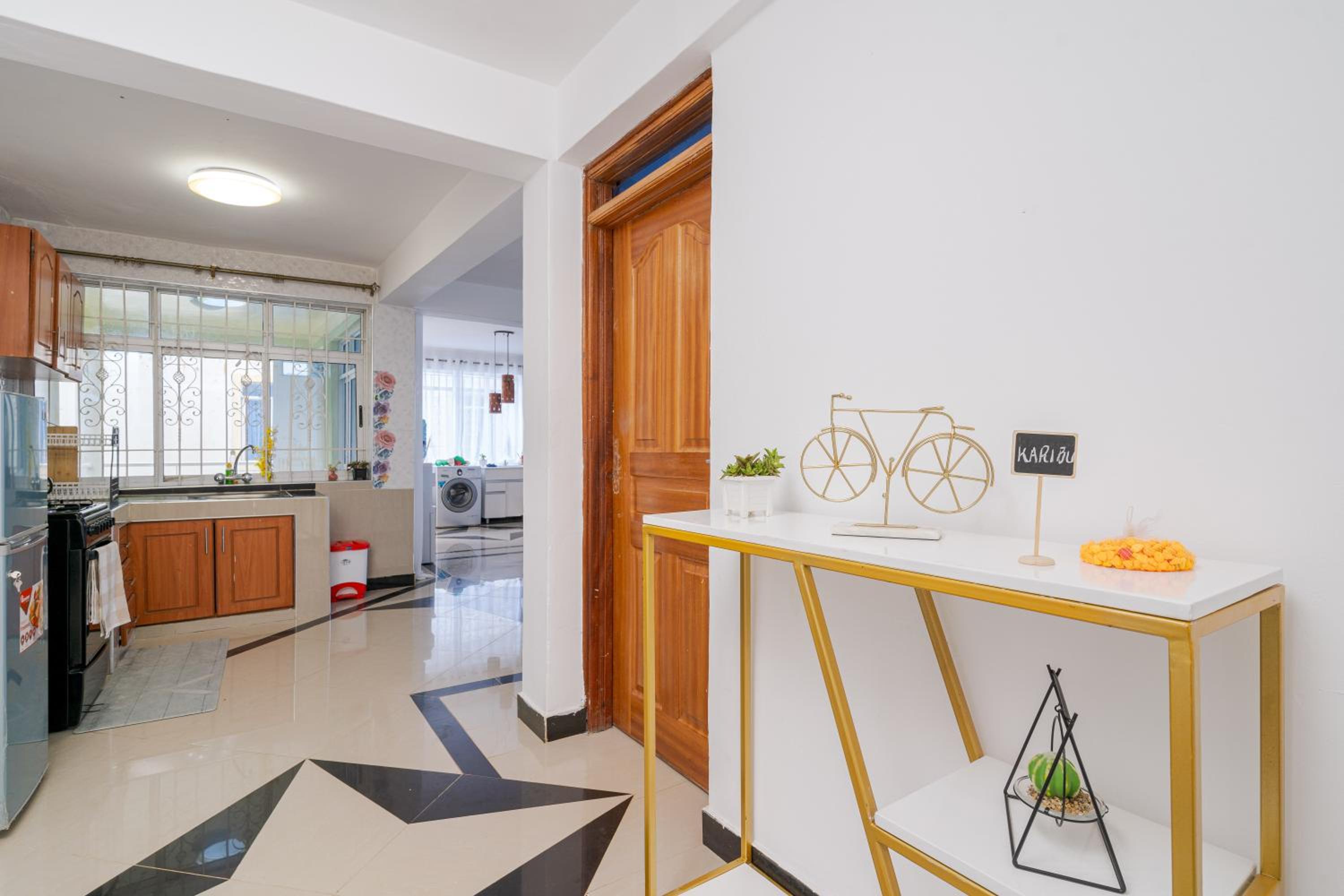 Lovely One Bedroom Apartment,Swimming pool, gym, workspace