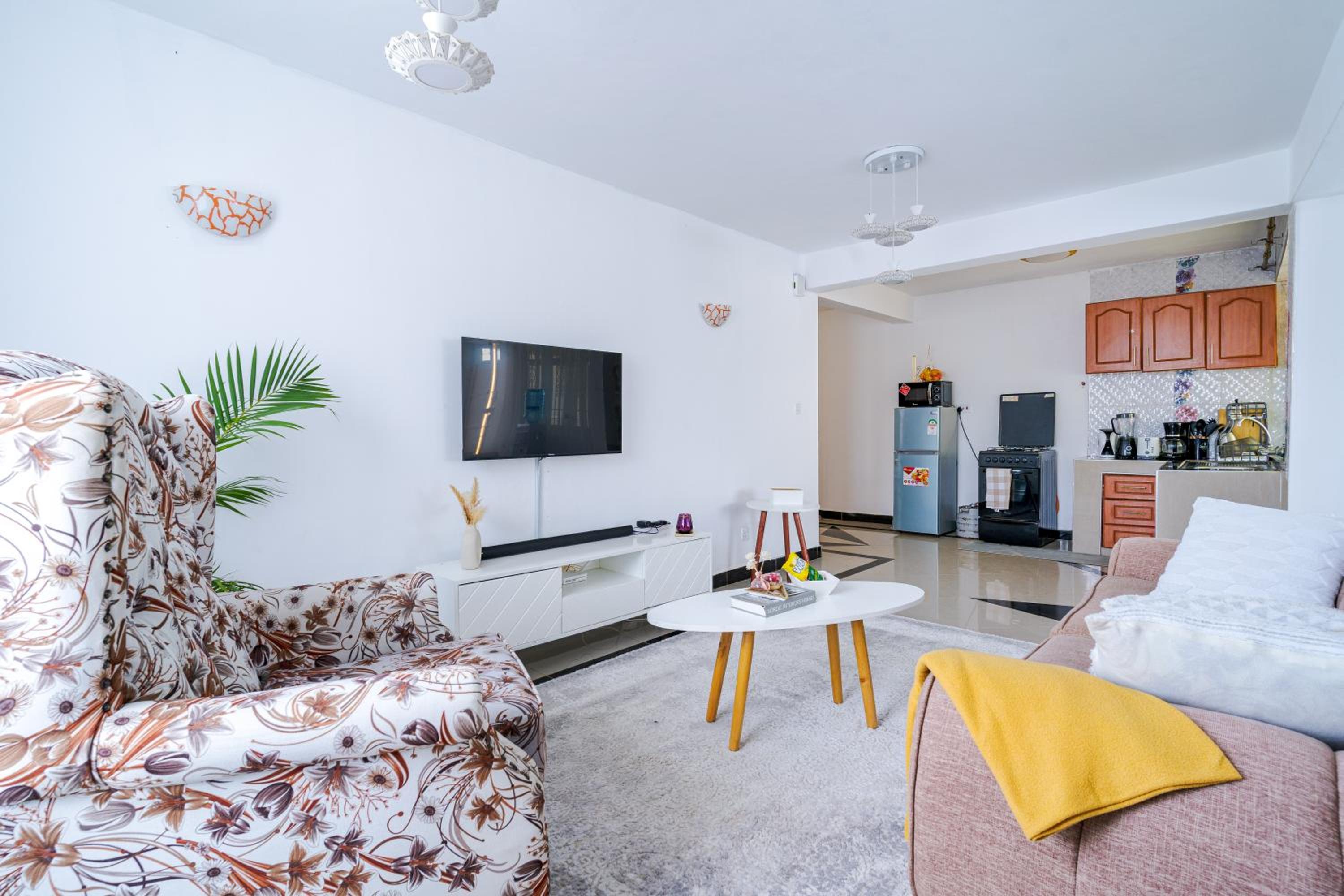 Lovely One Bedroom Apartment,Swimming pool, gym, workspace