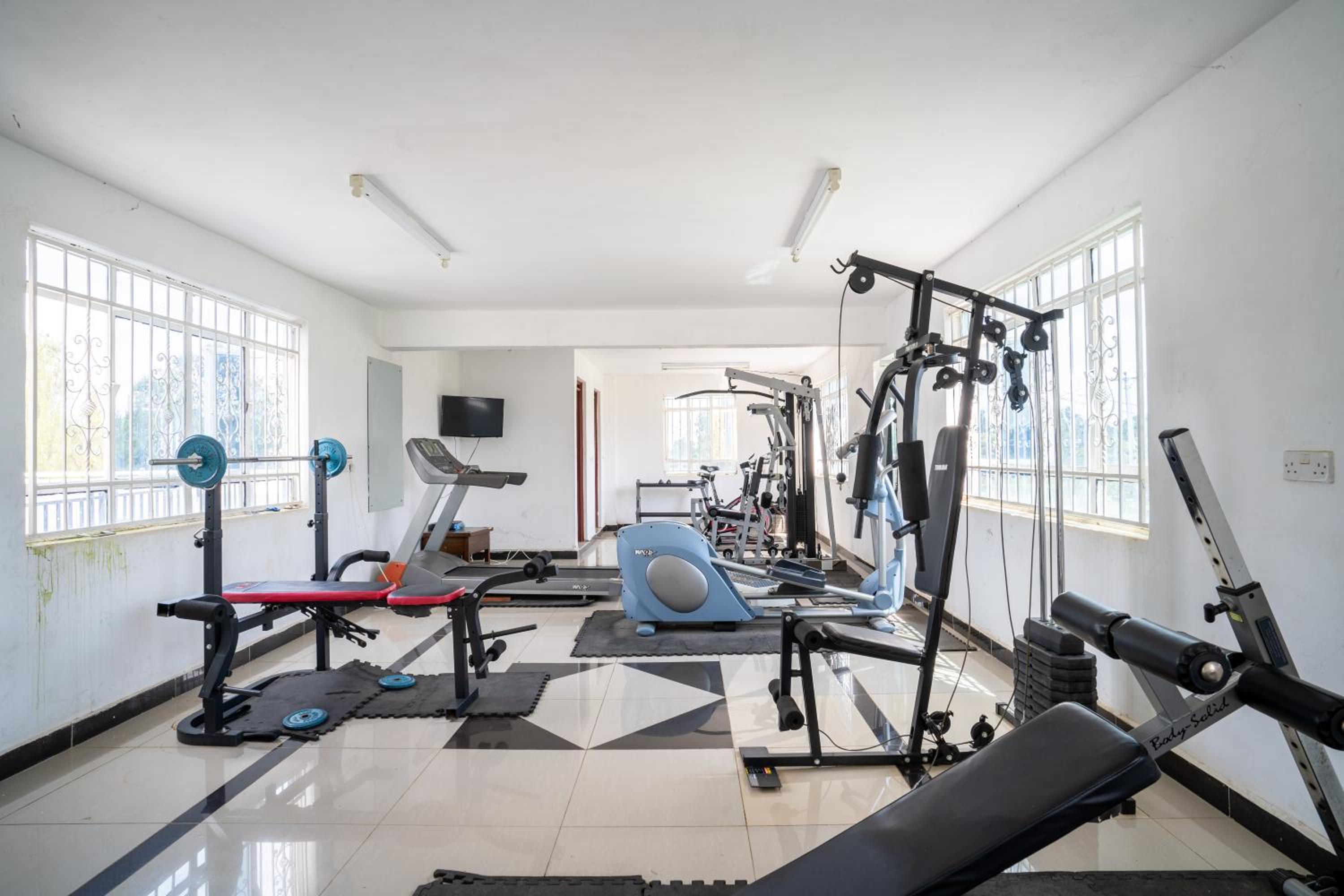 Lovely One Bedroom Apartment,Swimming pool, gym, workspace