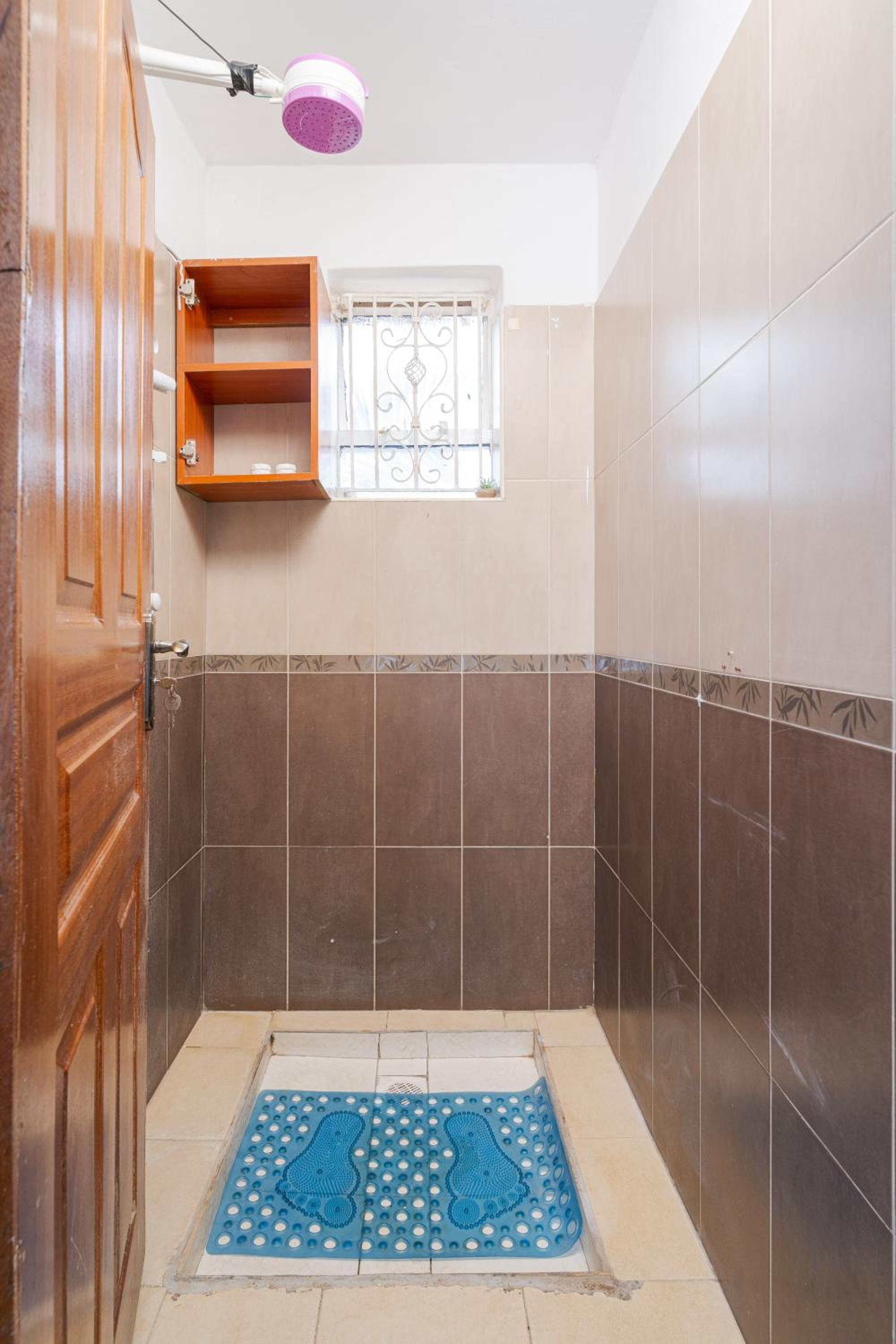 Lovely One Bedroom Apartment,Swimming pool, gym, workspace