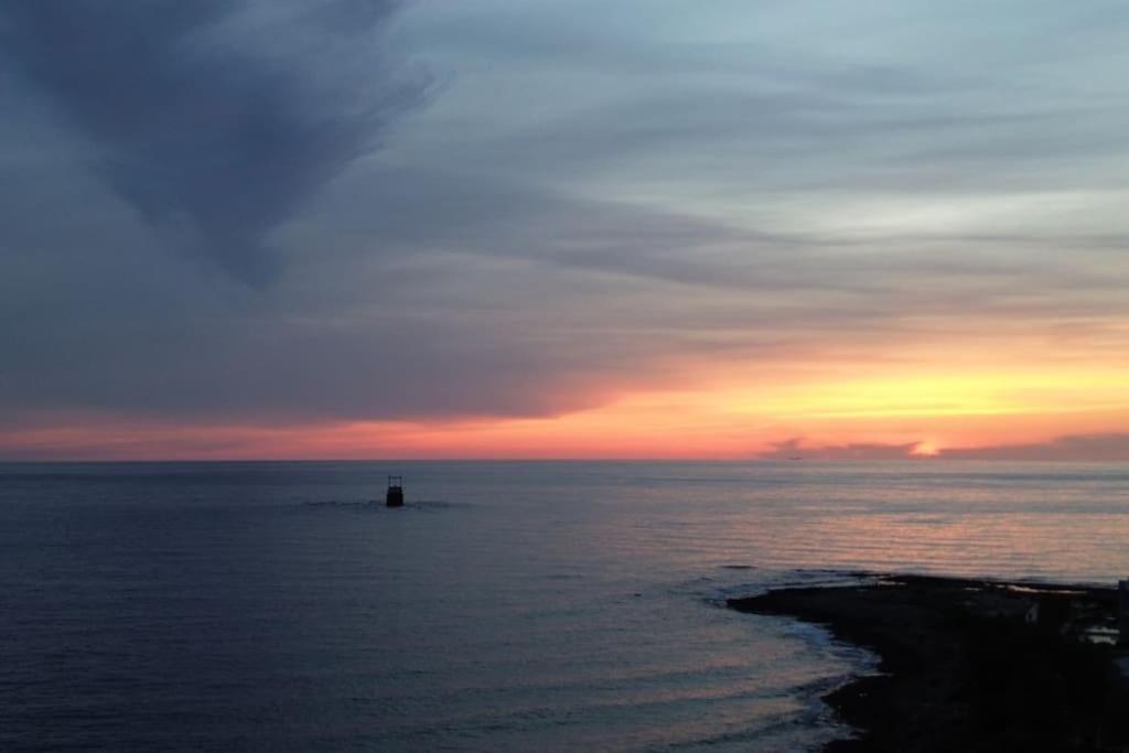 Panoramic Seacave Cottage