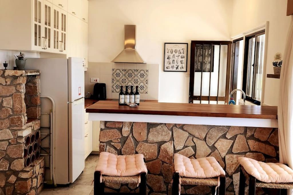 Panoramic Seacave Cottage