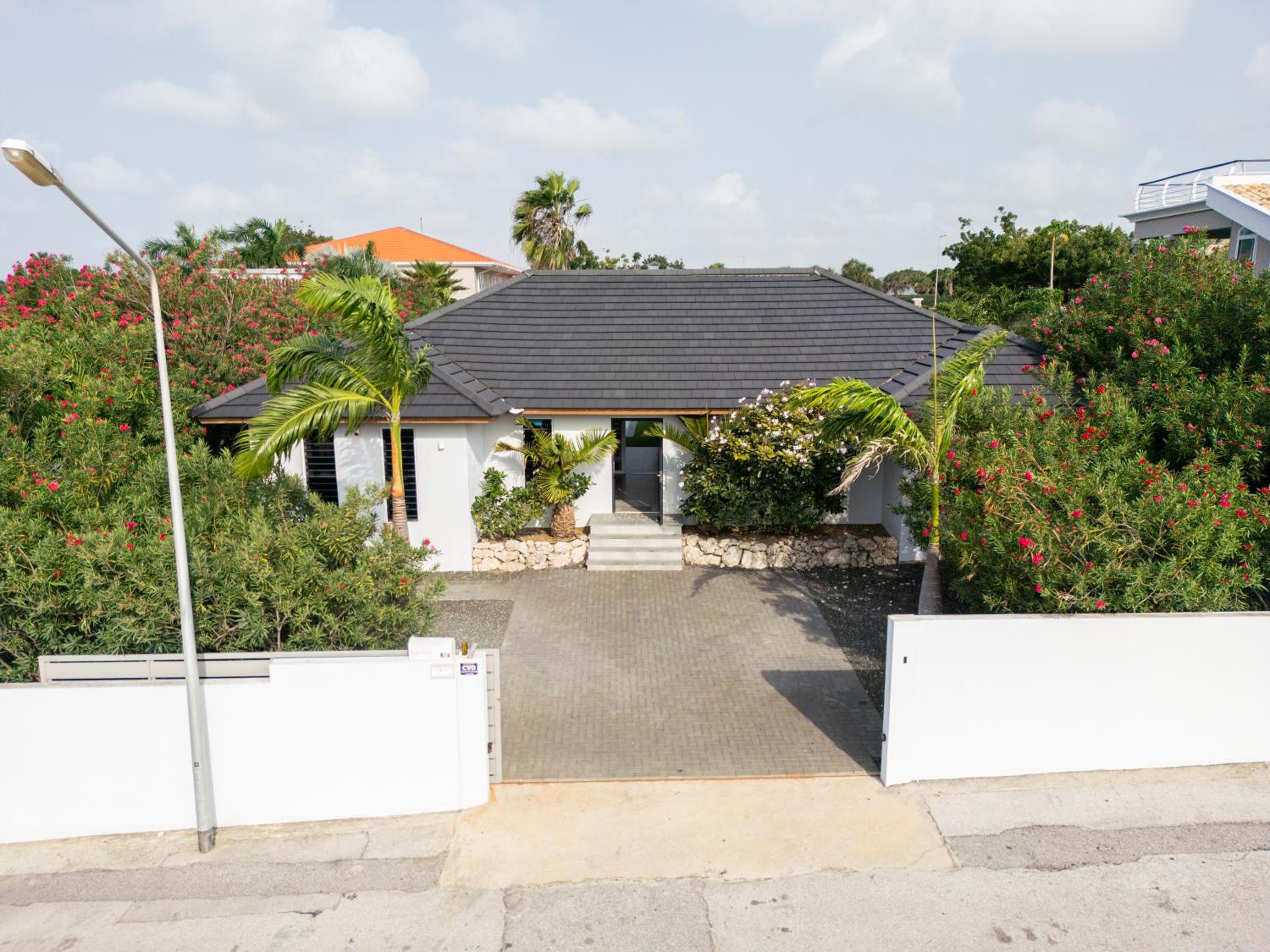 Villa Kaya Karibe