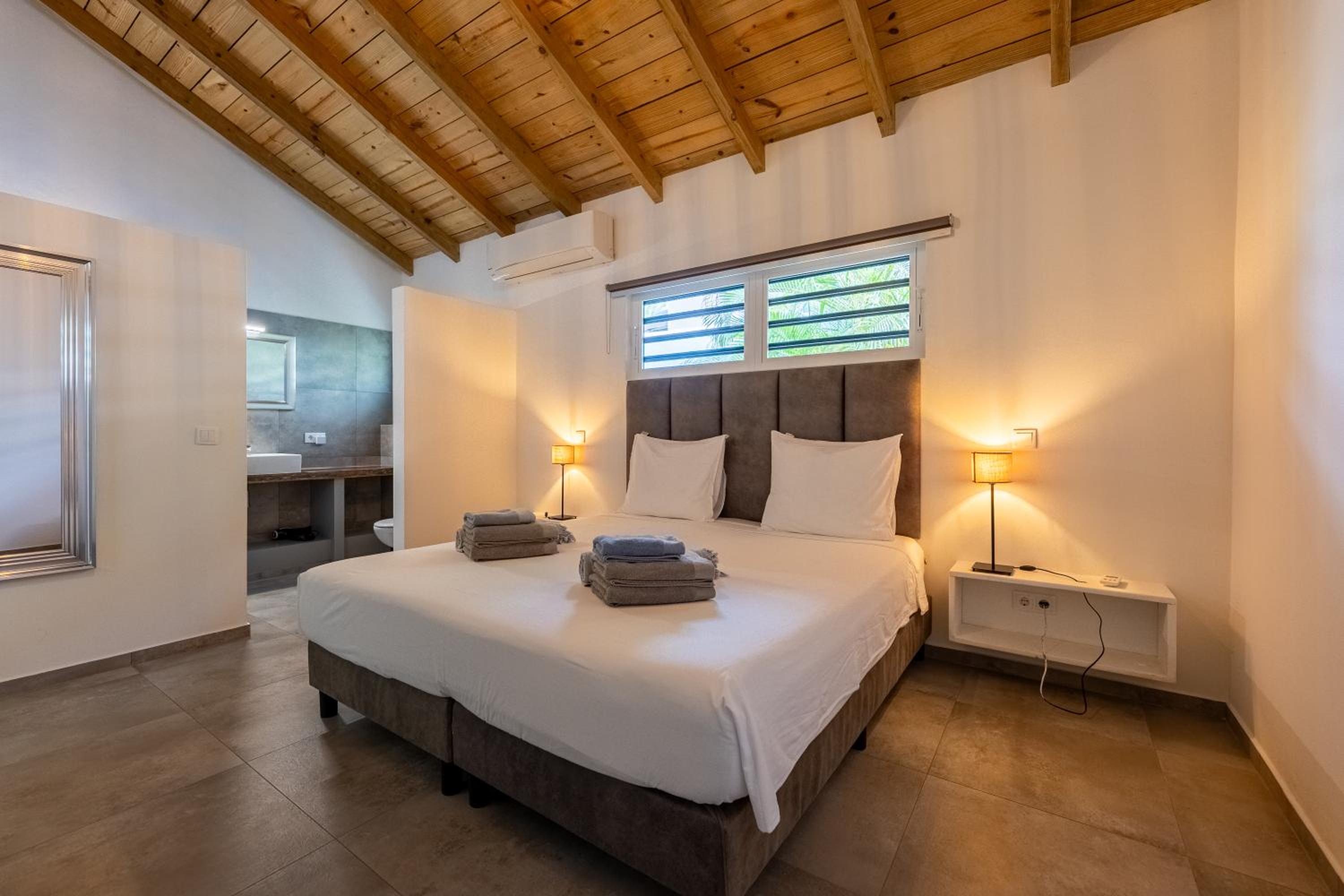 Villa Kaya Karibe