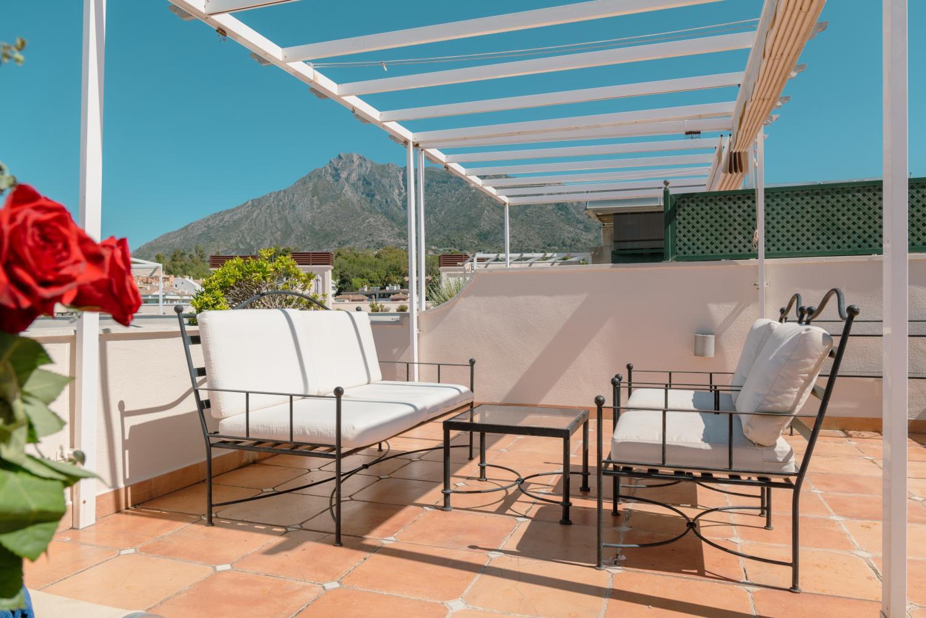 Guadalpin Suites