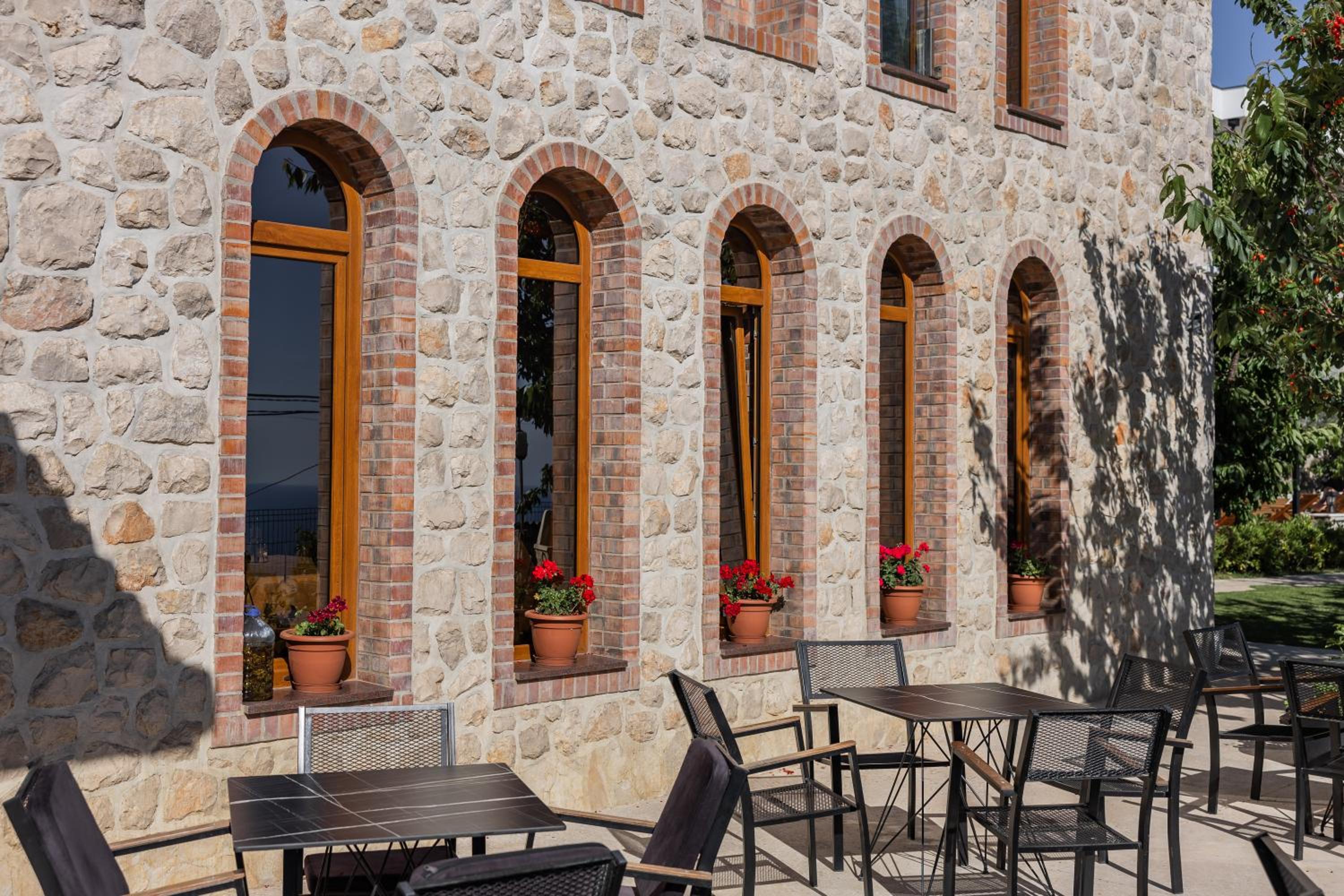 Apart & Spa Beganovic view 2
