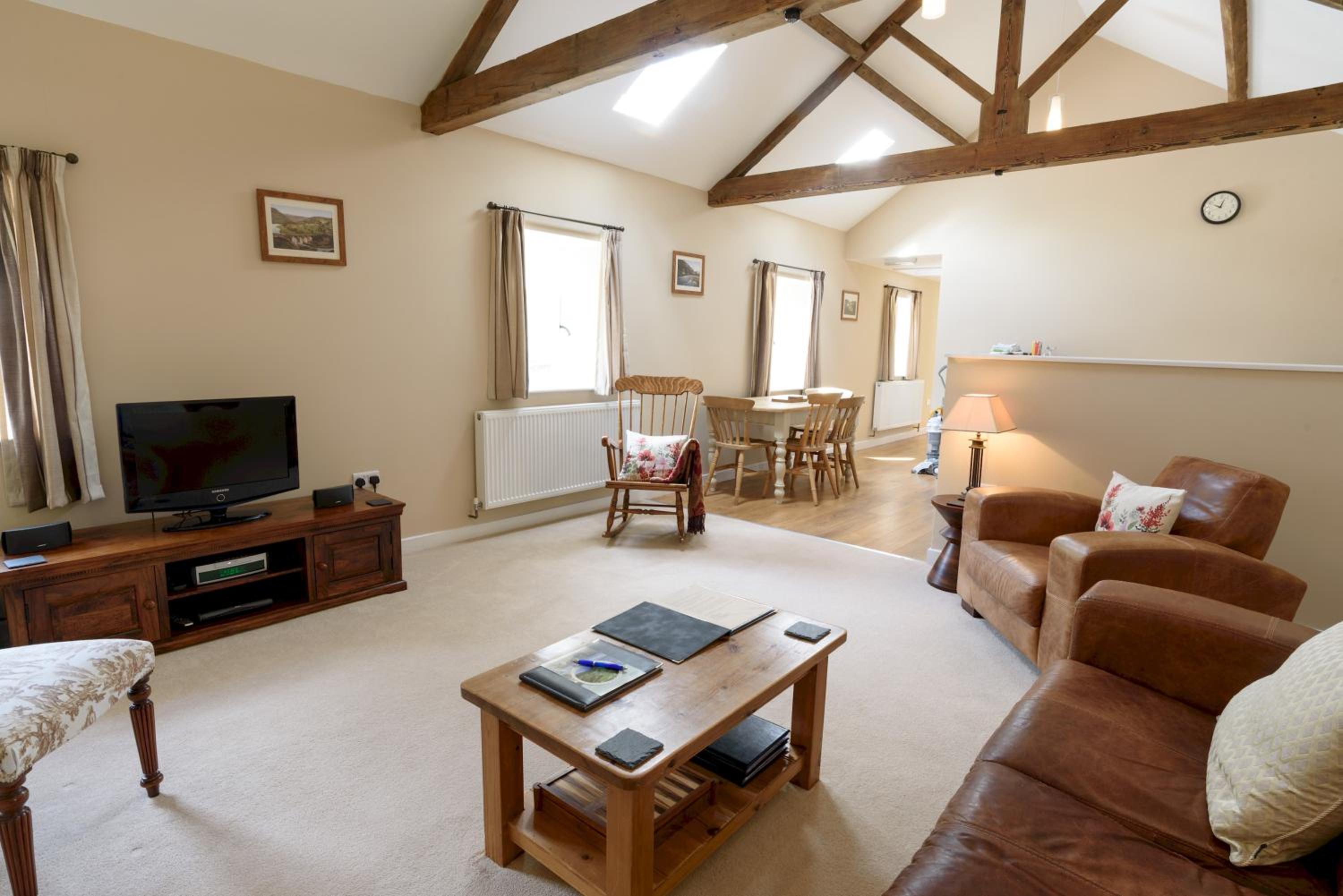 Heron Cottage Upperdale Peak District view 4
