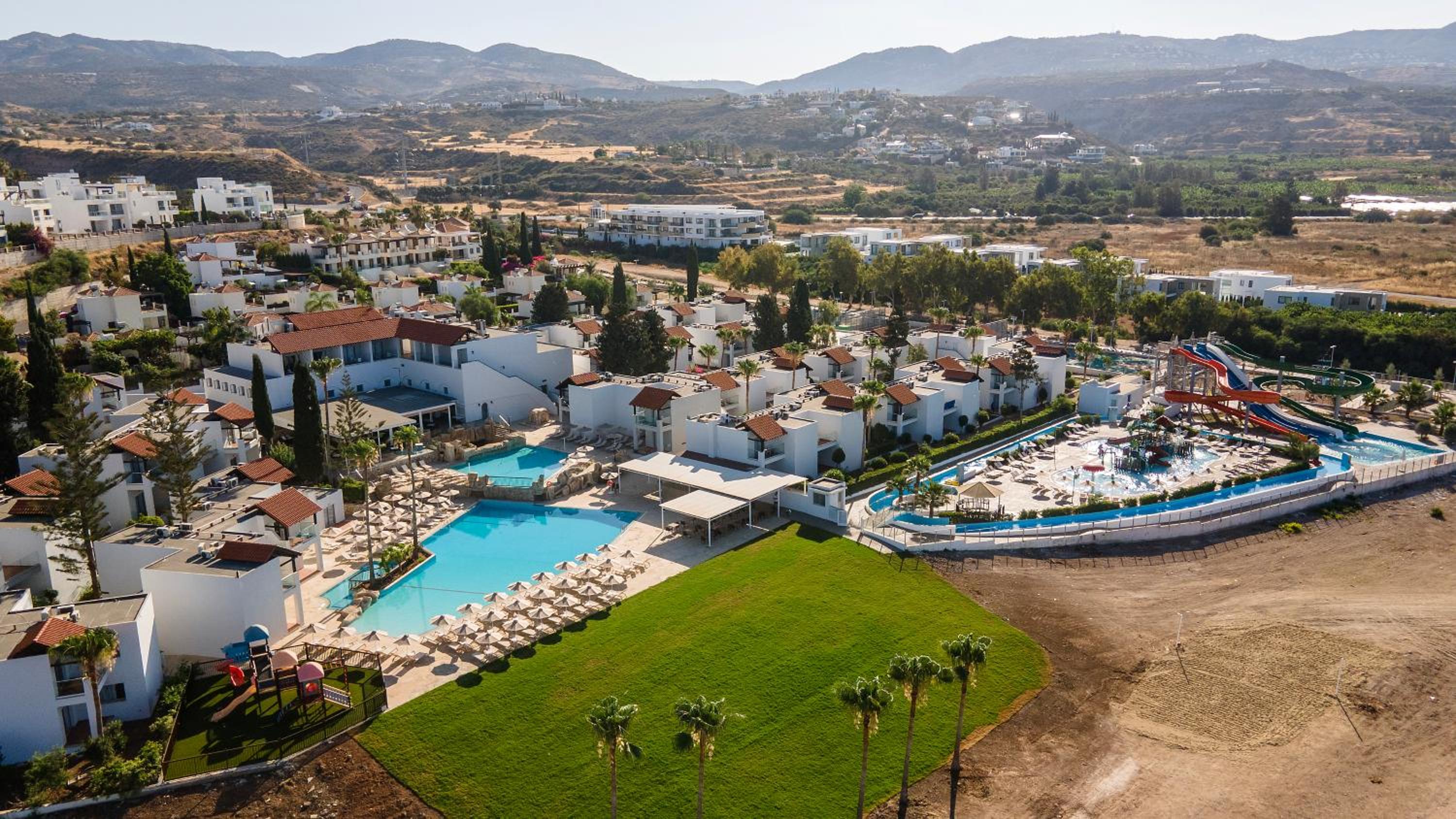 Kapetanios Aqua Resort