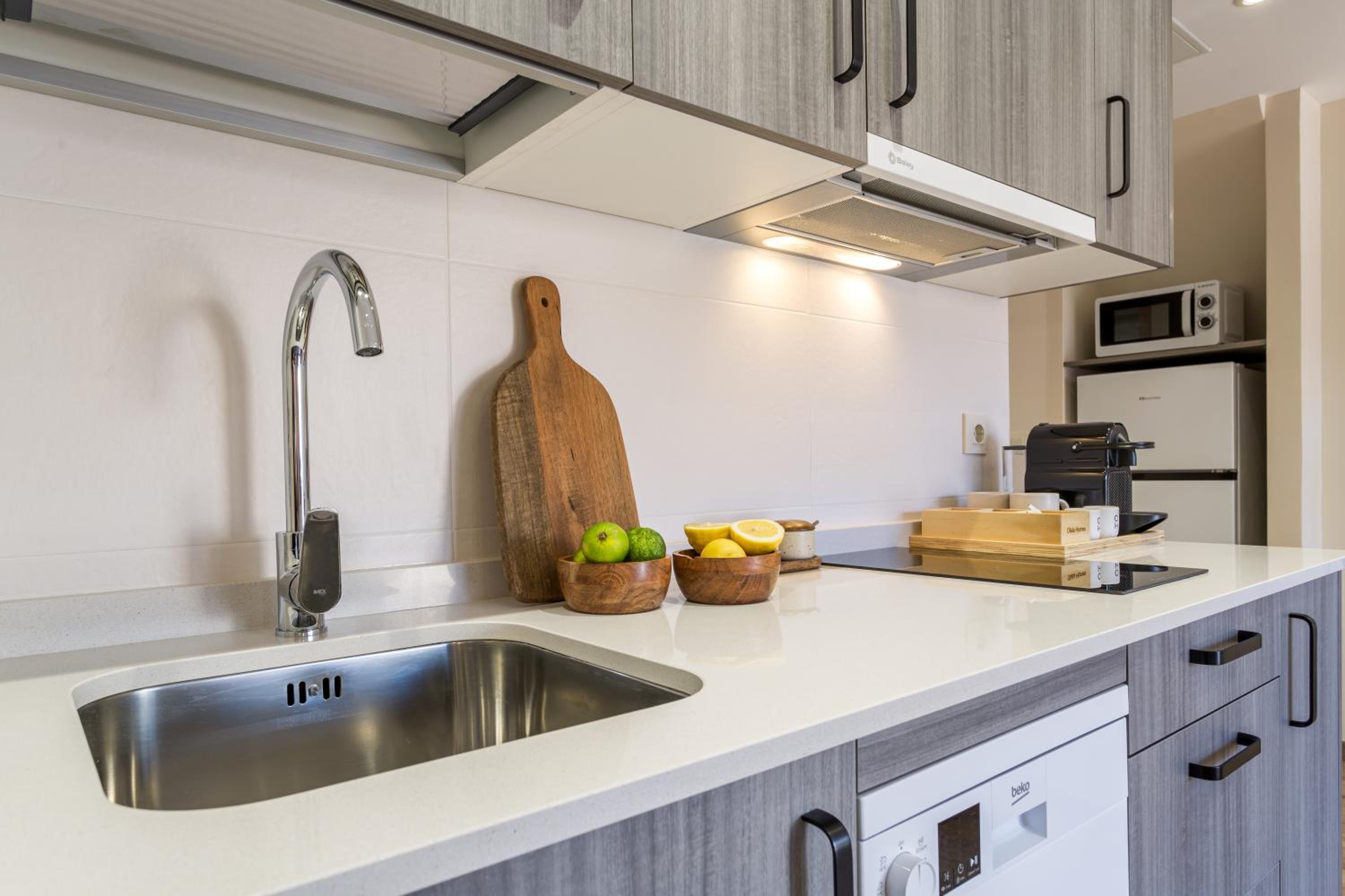 Vigo Bay Apartments by Olala Homes