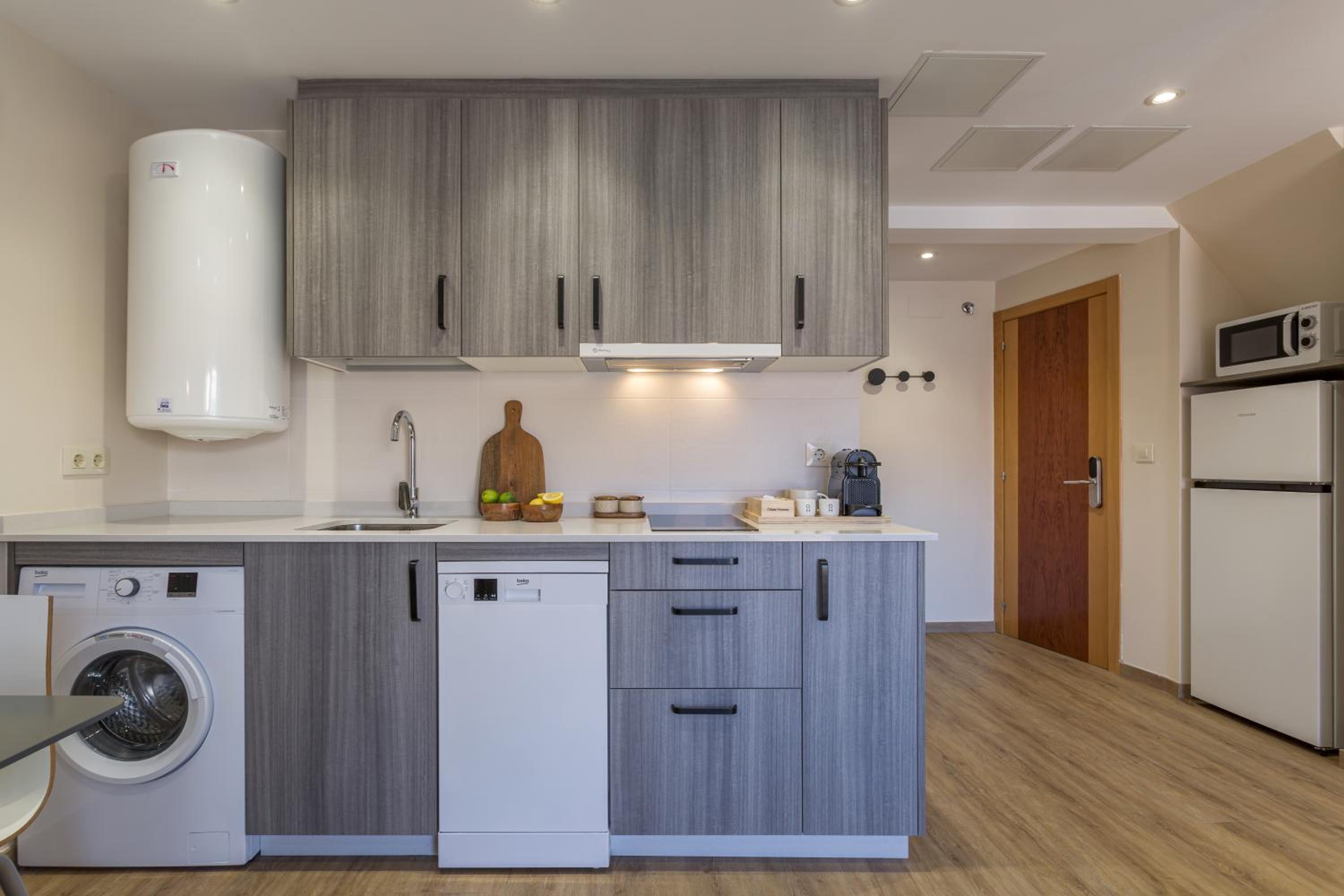Vigo Bay Apartments by Olala Homes