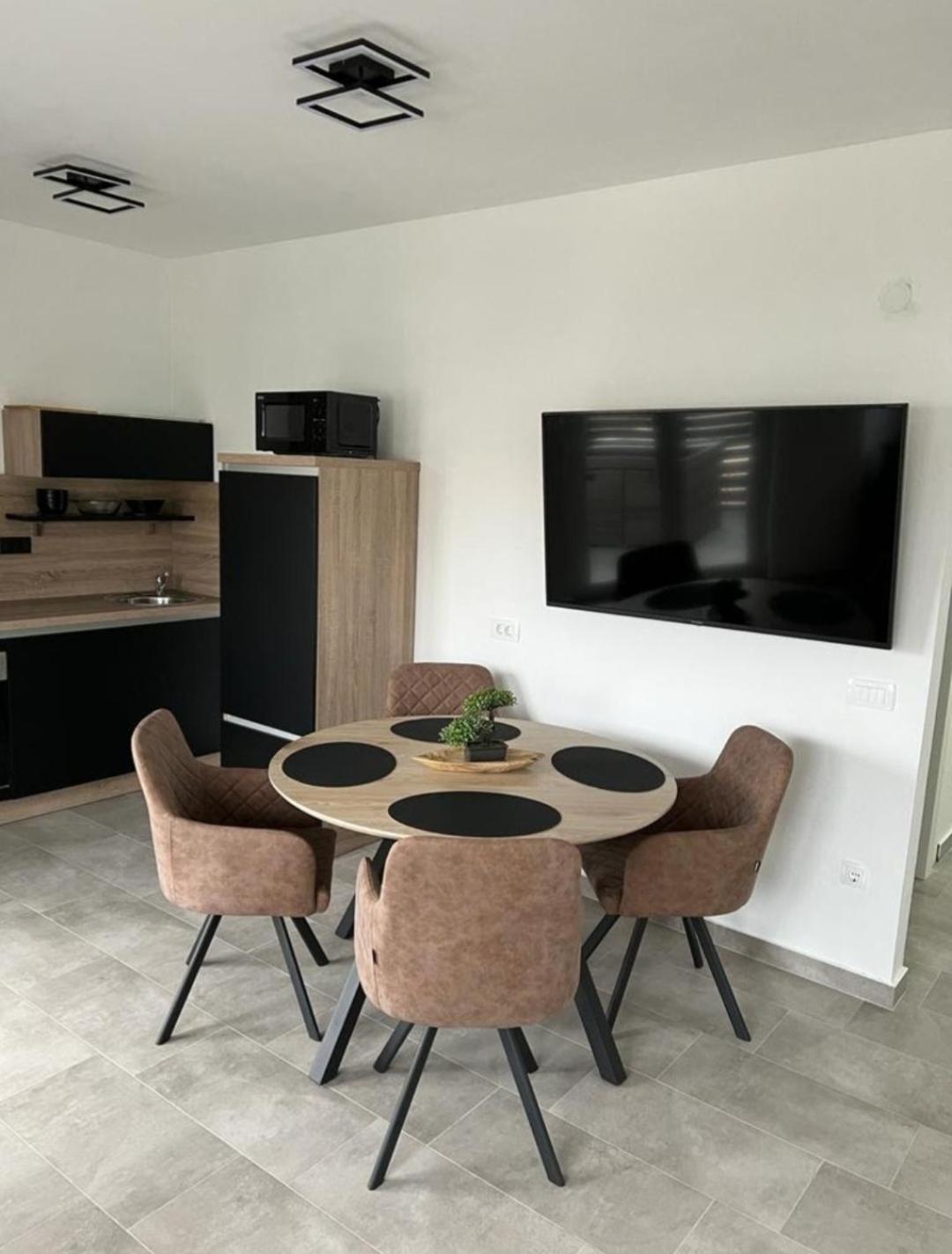 Apartmani Frane