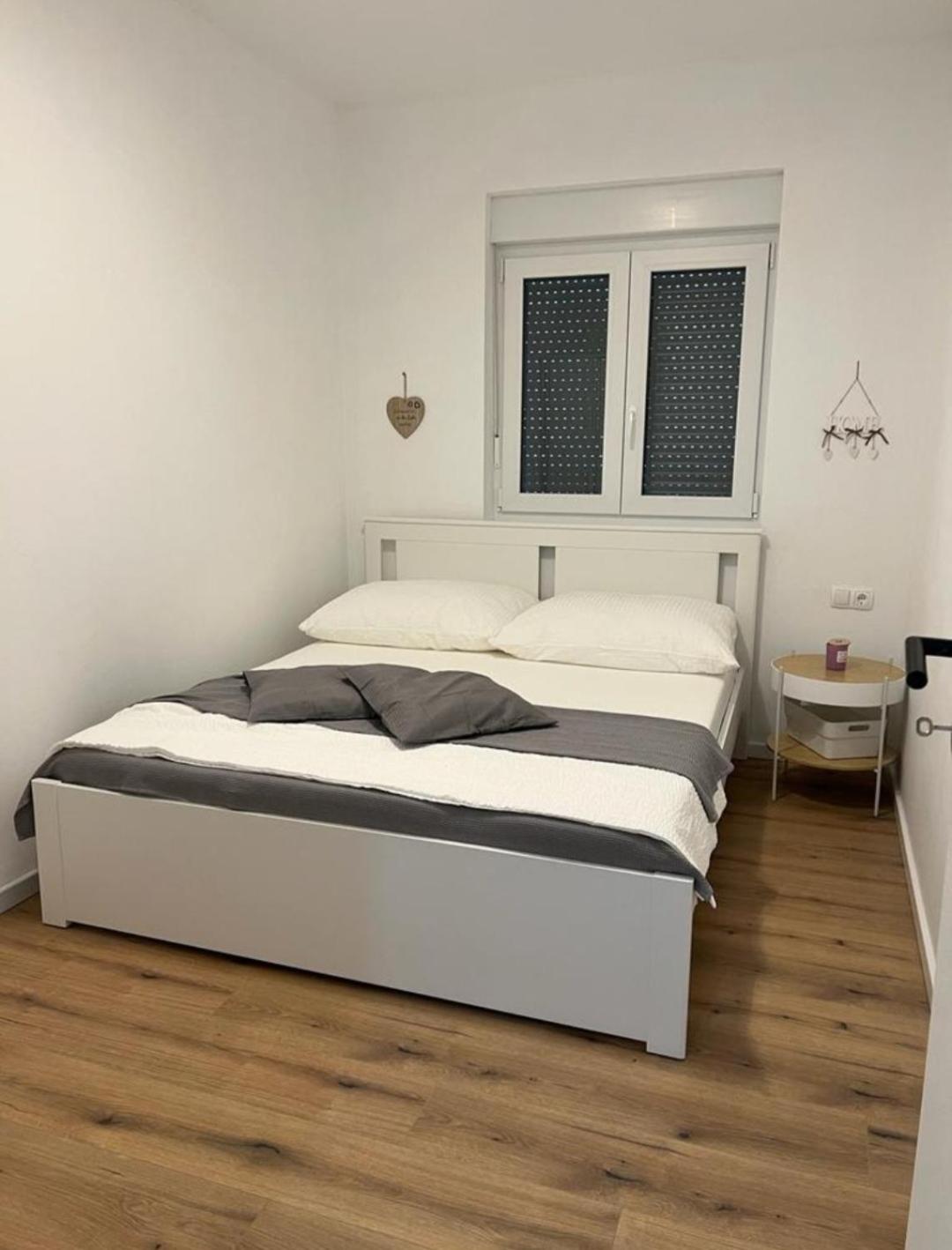 Apartmani Frane