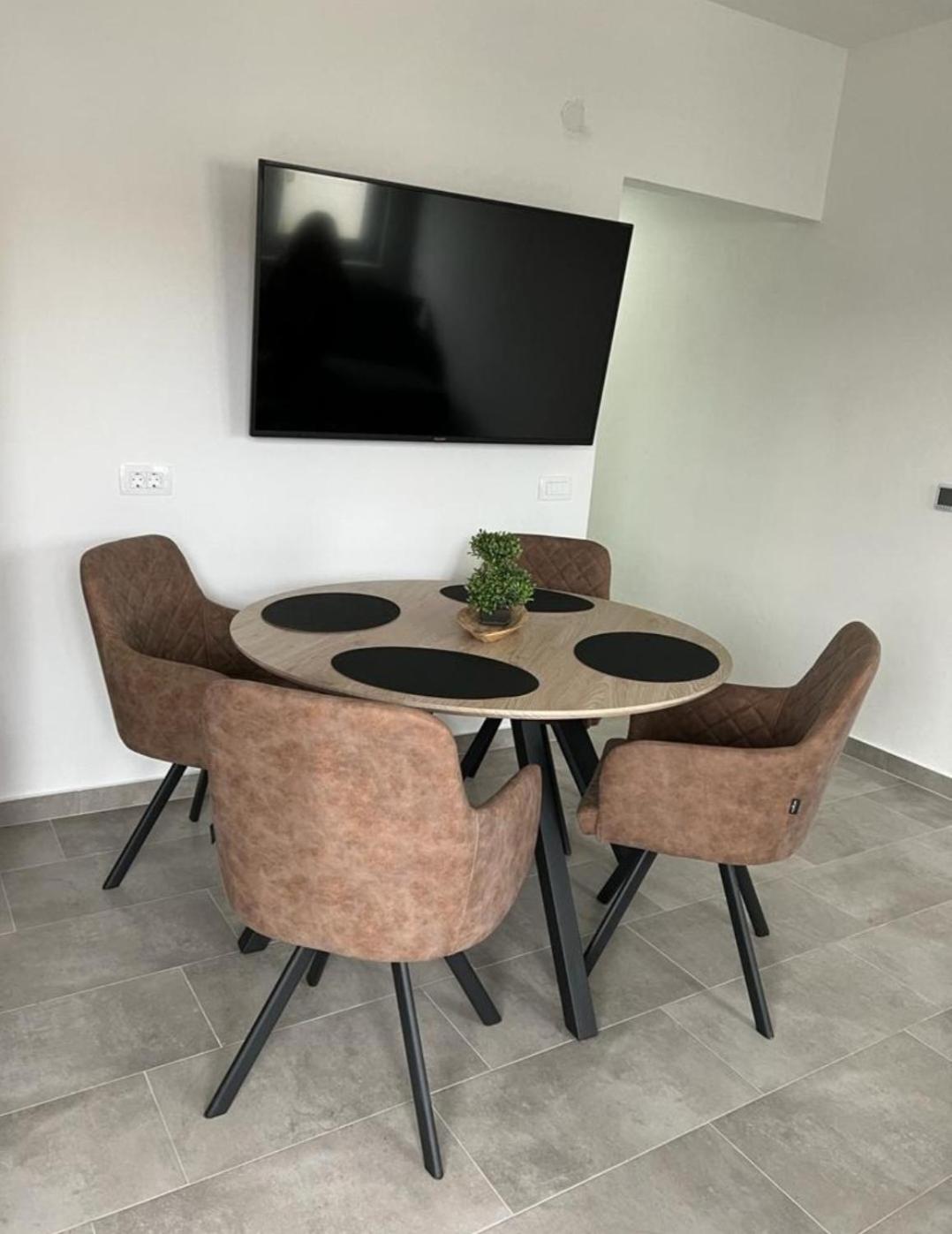 Apartmani Frane