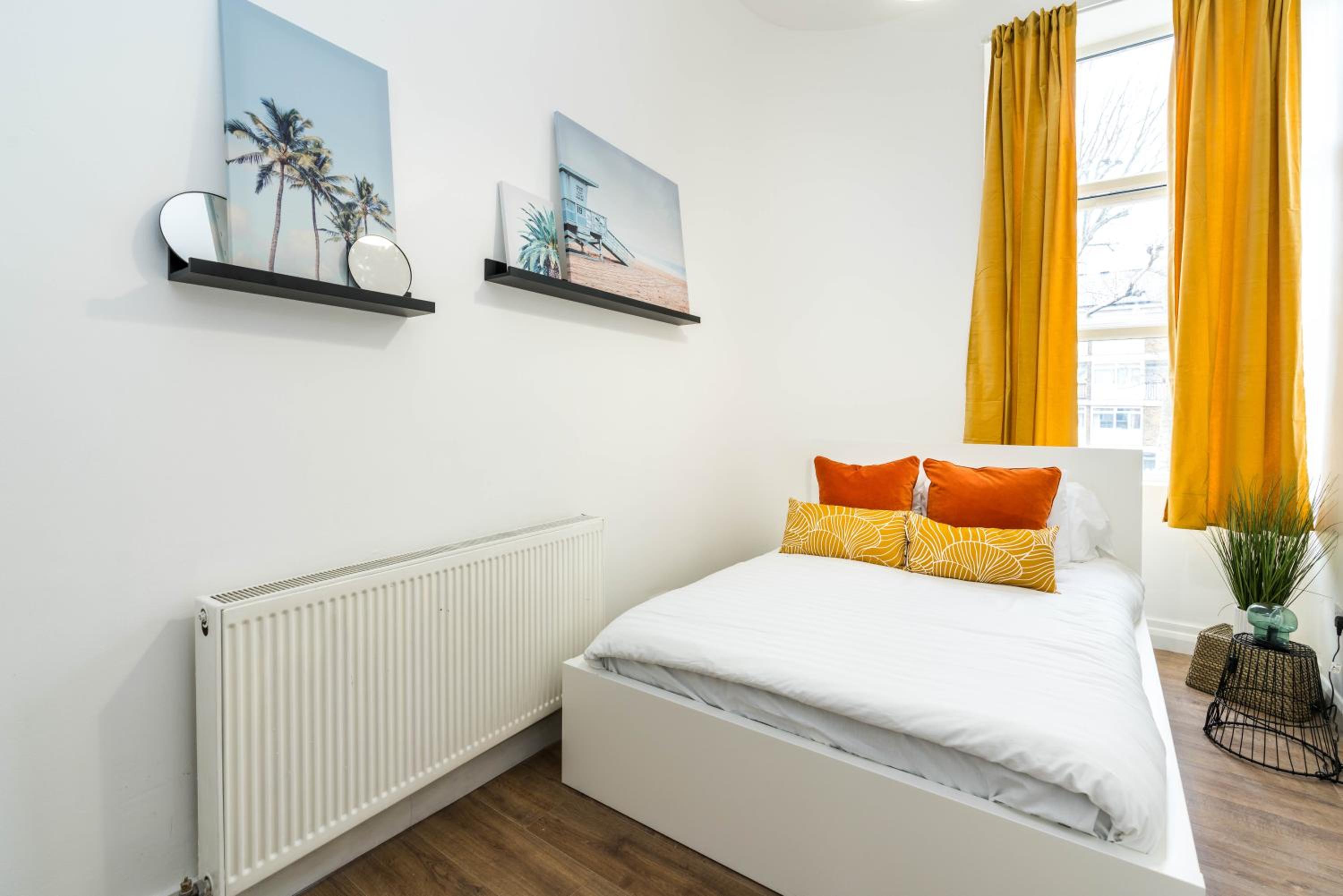QueensMaryHospital-QueensMaryUniversity-convenient-Cosy