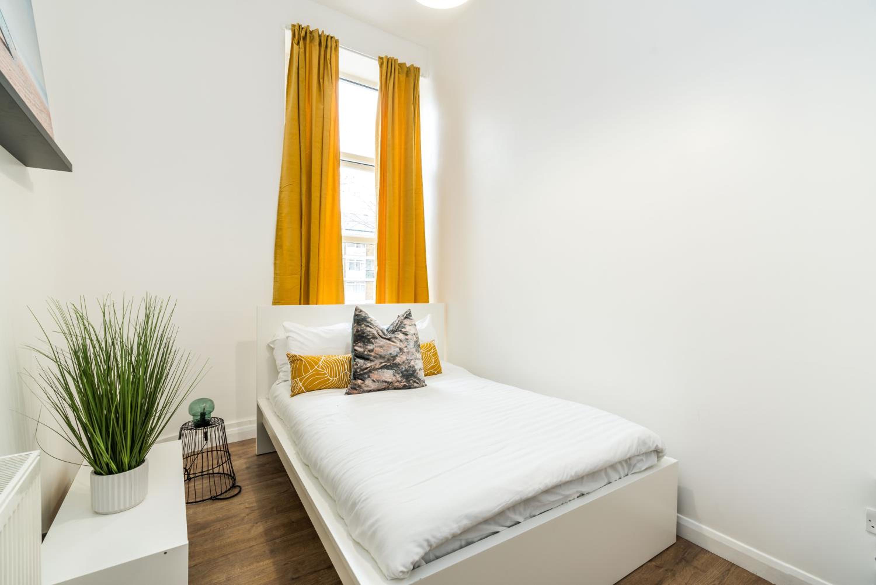 QueensMaryHospital-QueensMaryUniversity-convenient-Cosy