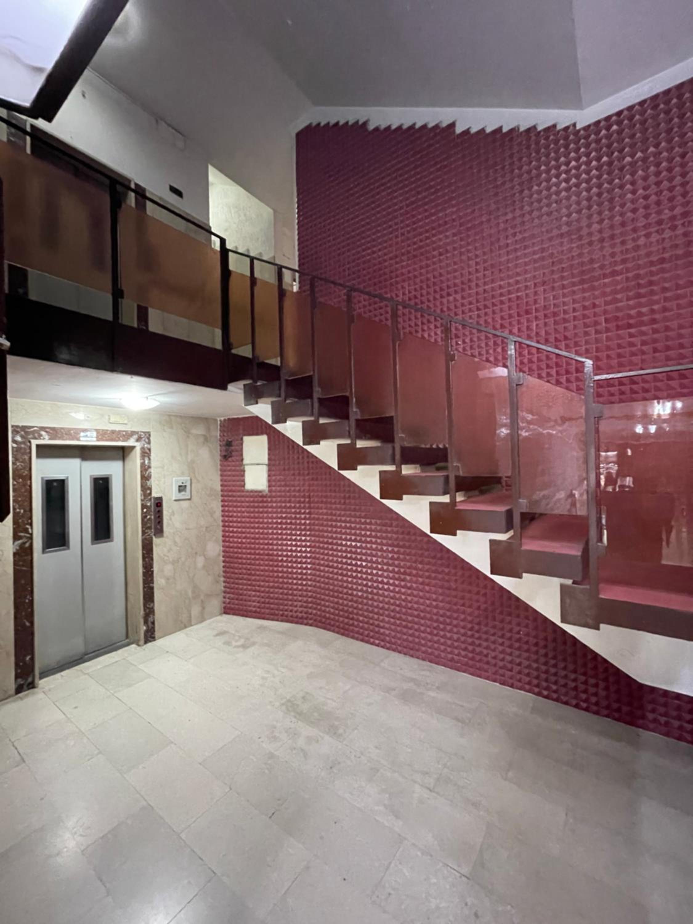 REGAL HOME Apartment