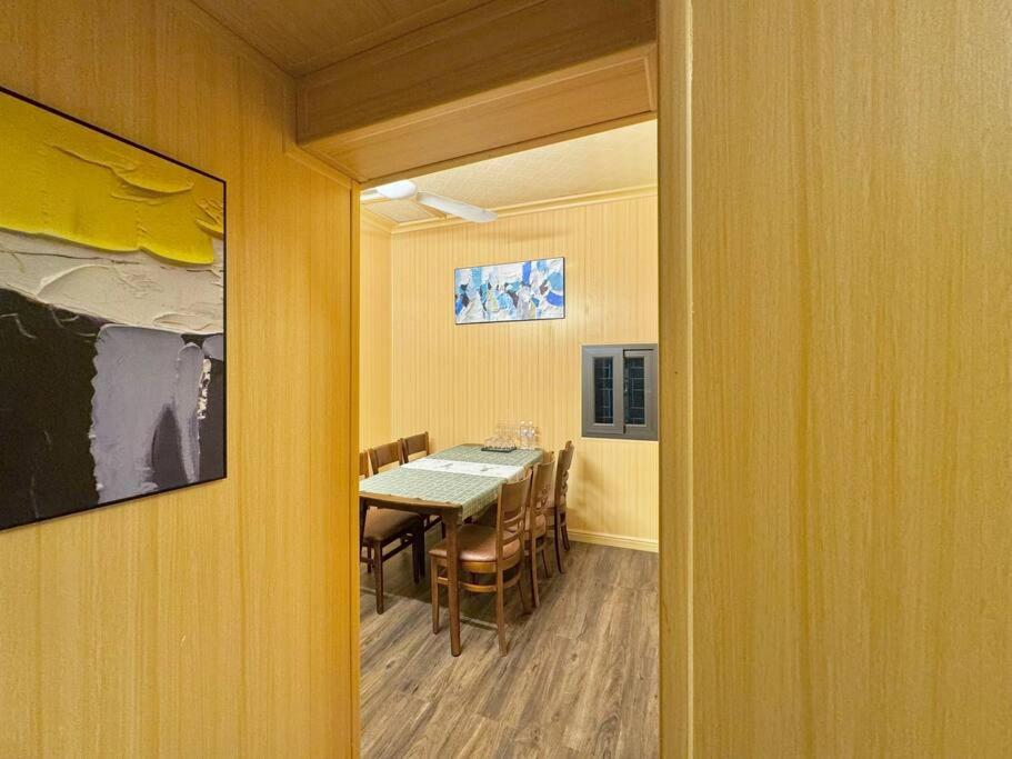 The Little Home - Hà Trung - 3 Bedroom - Hidden Gem - Balcony - Hoan Kiem lake