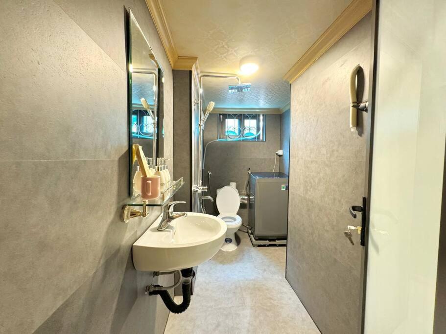 The Little Home - Hà Trung - 3 Bedroom - Hidden Gem - Balcony - Hoan Kiem lake