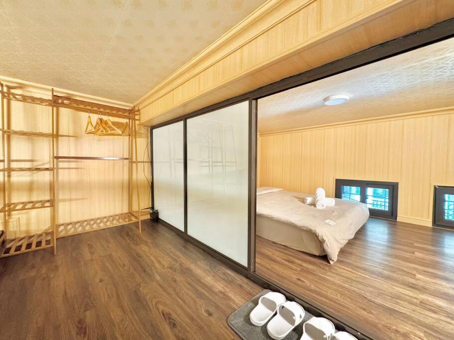The Little Home - Hà Trung - 3 Bedroom - Hidden Gem - Balcony - Hoan Kiem lake