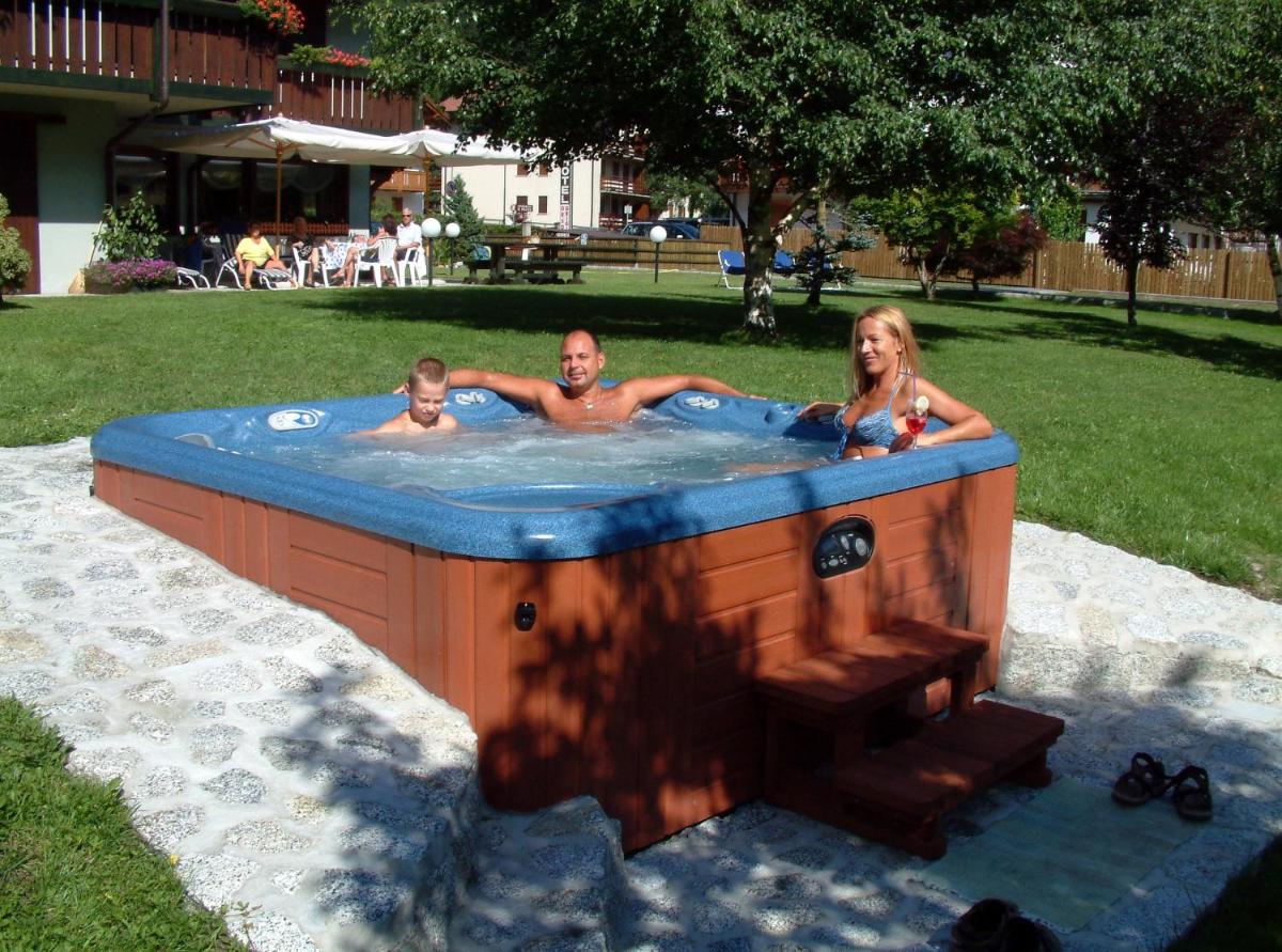 Jacuzzi