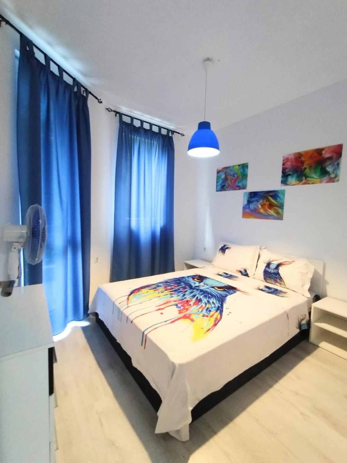 Private apartment with parking and pool