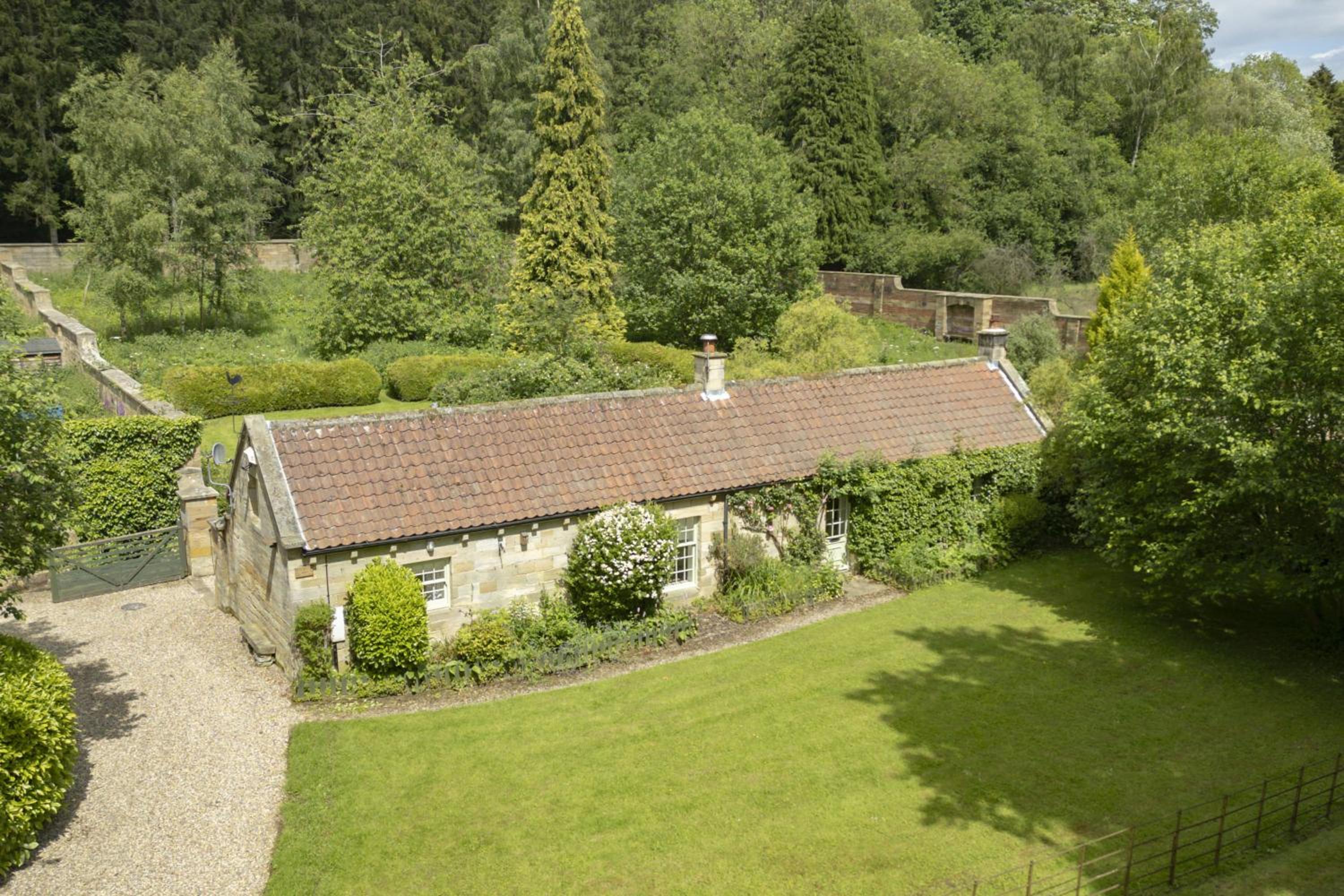 The Old Potting Shed, Egton view 3