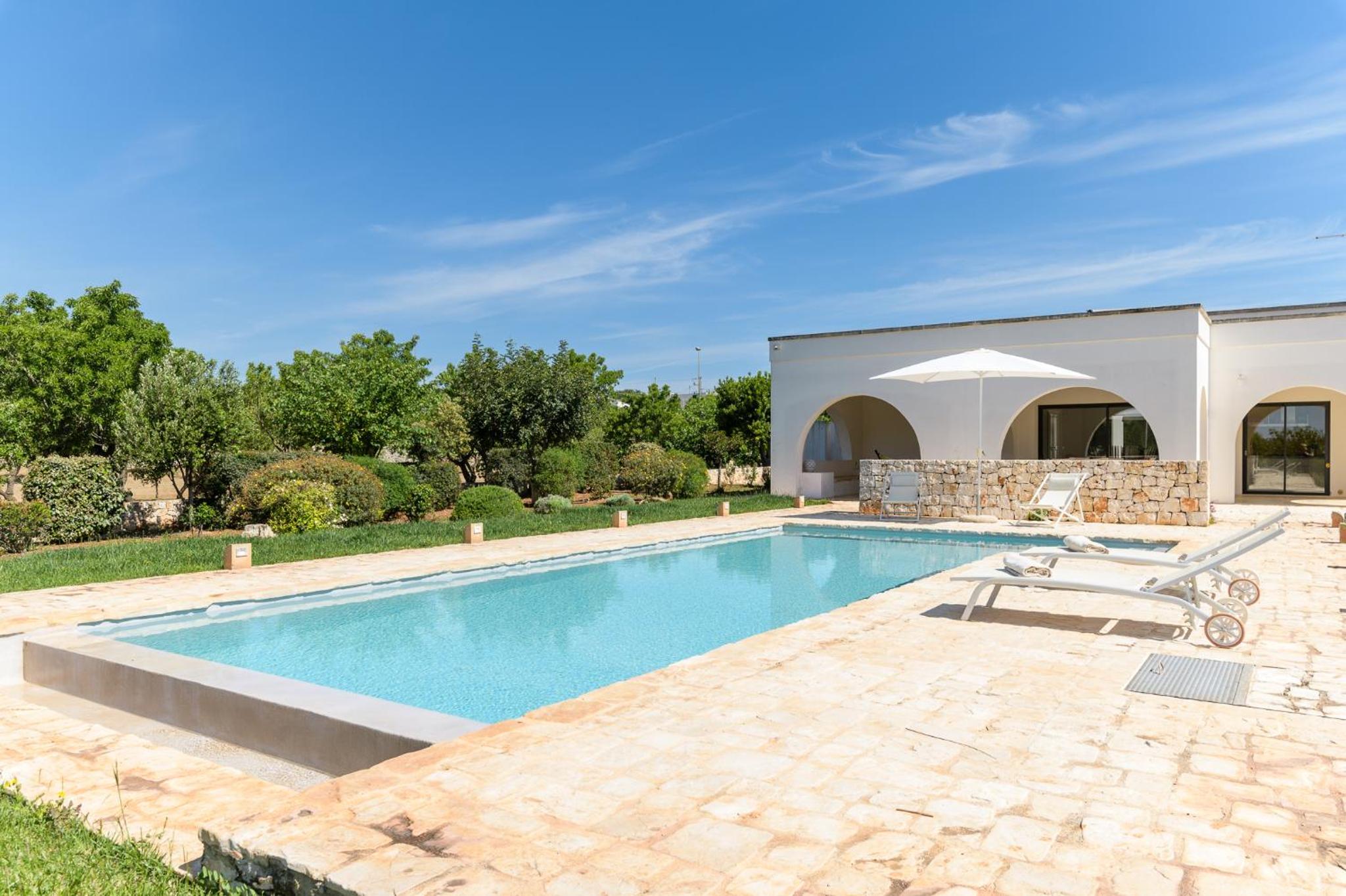 Charme Ostunese con piscina by Wonderful Italy view 5