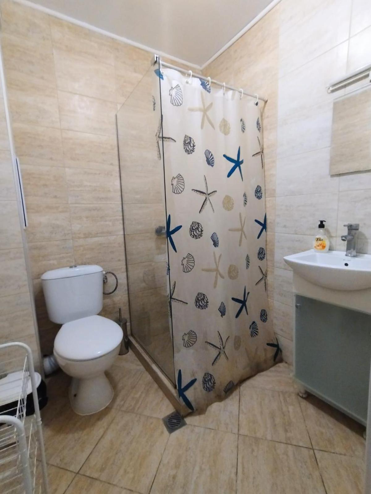 Private apartment with parking and pool