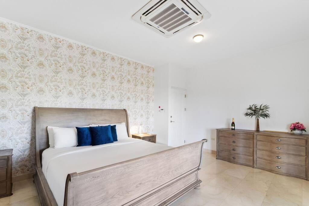 Bocobay Catalina Beach House