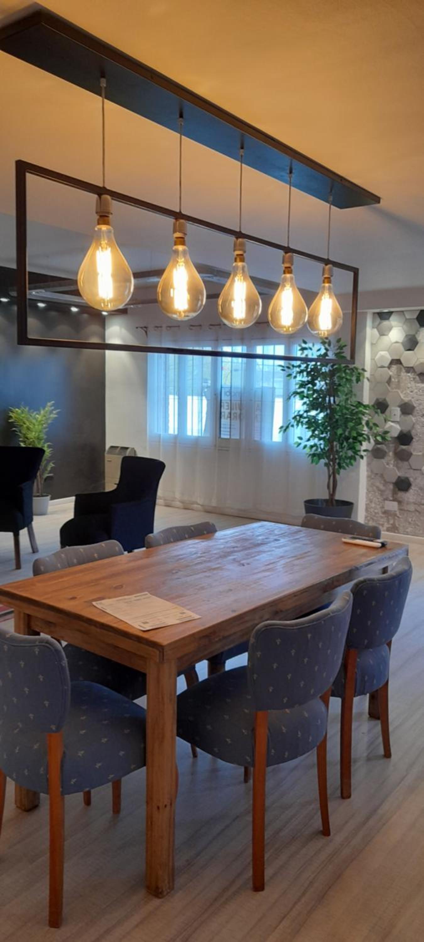 Departamento céntrico en San Martín, amplio, con aire acondicionado y cochera privada