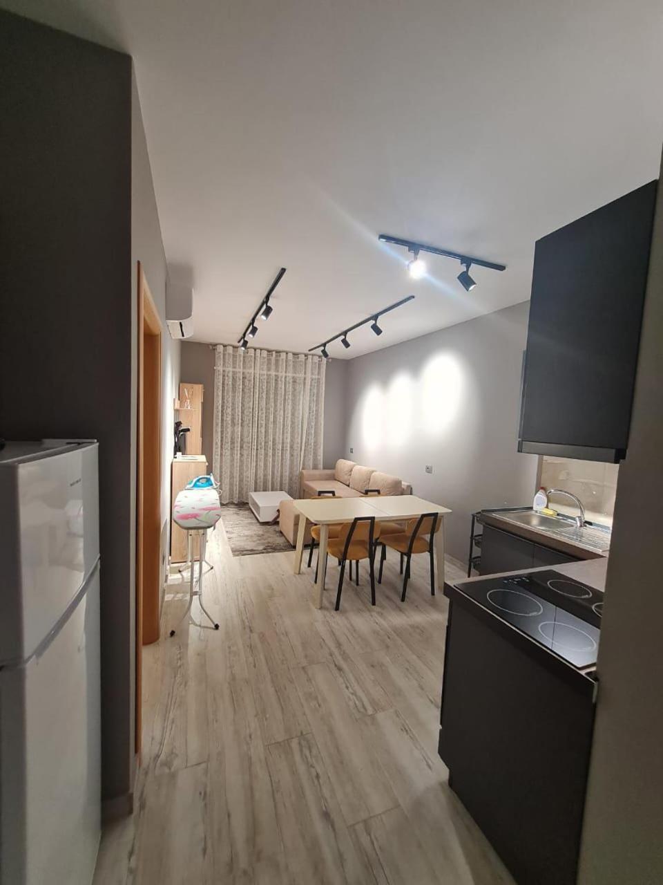 I&S Apartment 4