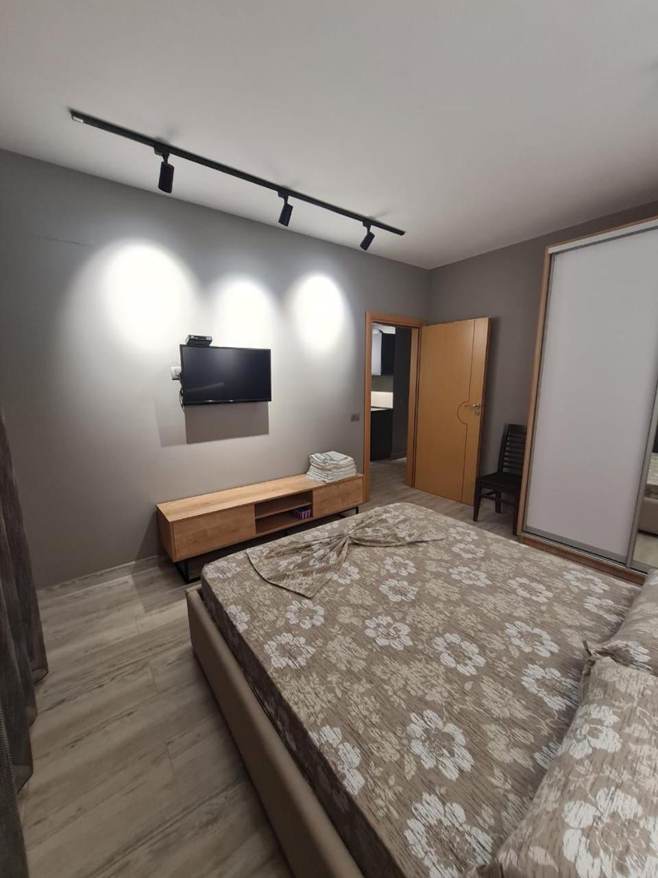 I&S Apartment 4